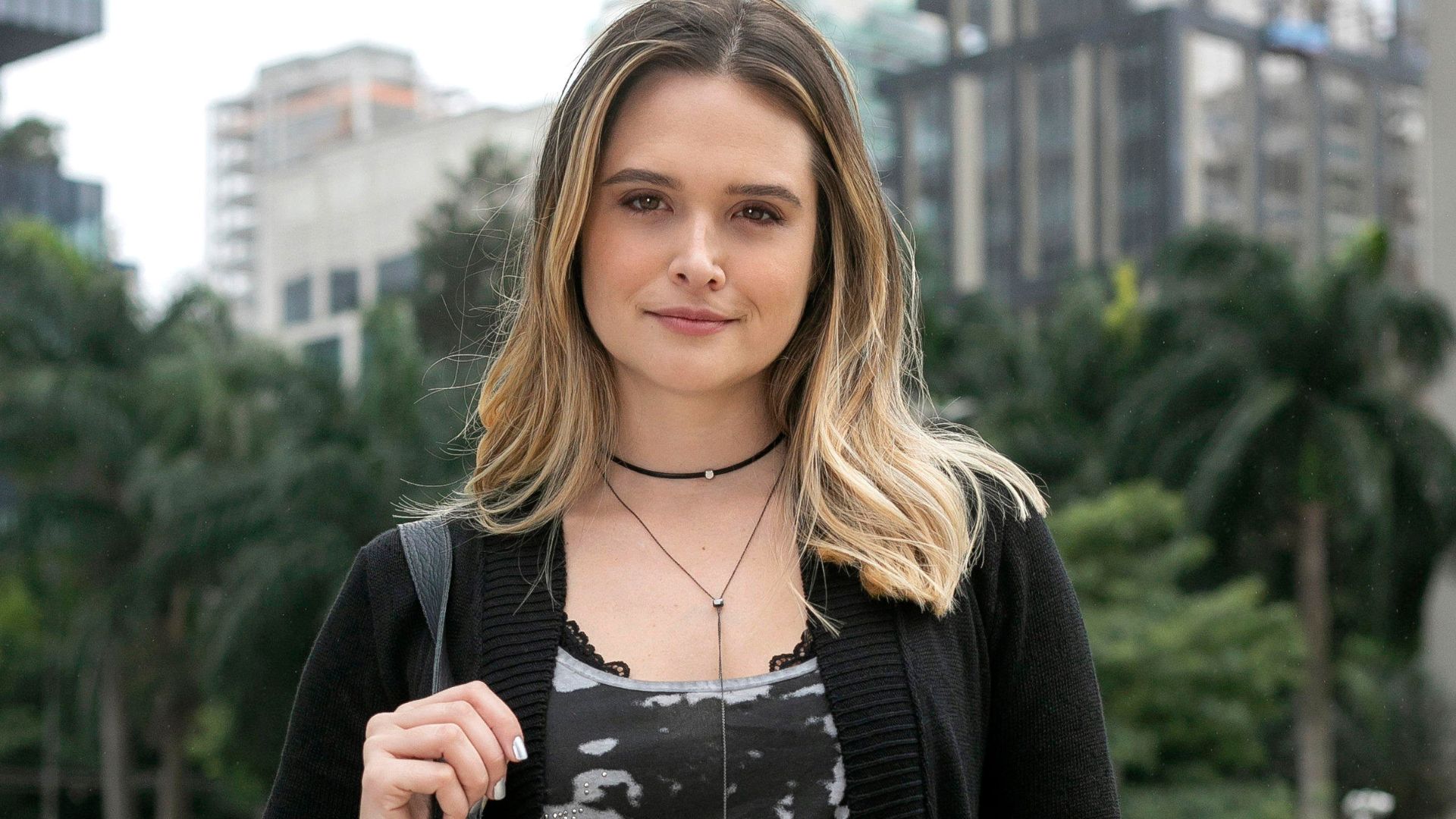 Família É Tudo: Electra descobre traição e causa crise em namoro de Luca