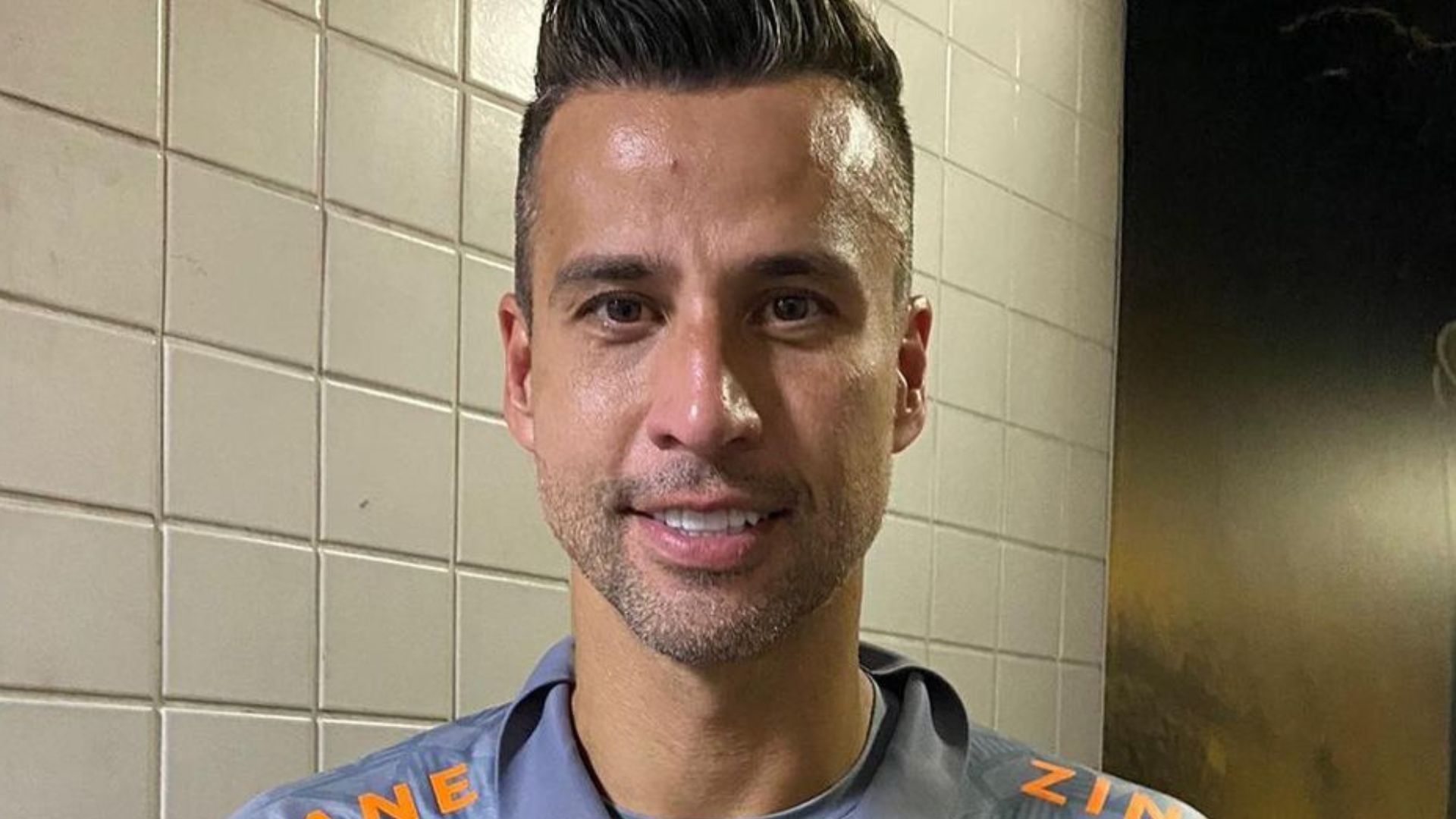 Goleiro Fábio, do Fluminense, faz hamonização facial; confira o resultado!