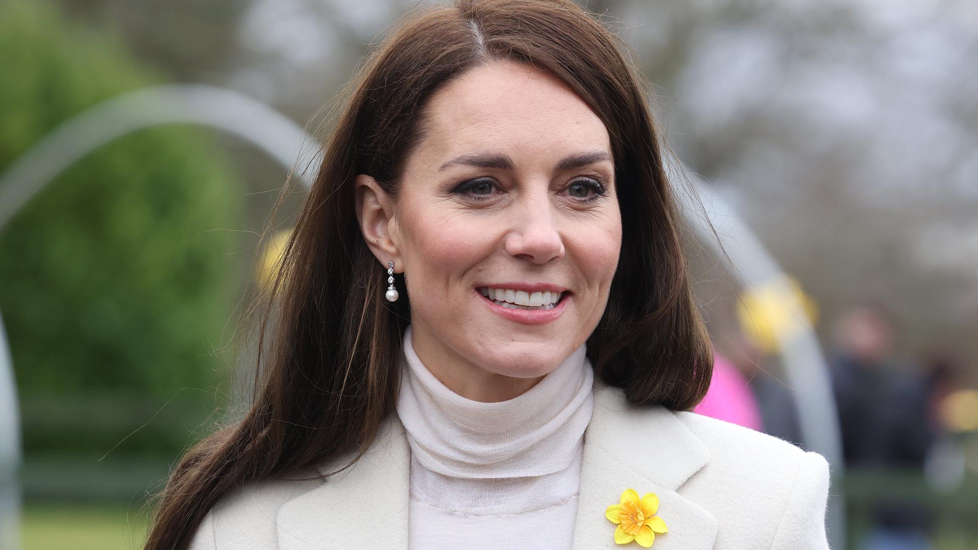 Por que Kate Middleton demorou para revelar o câncer?
