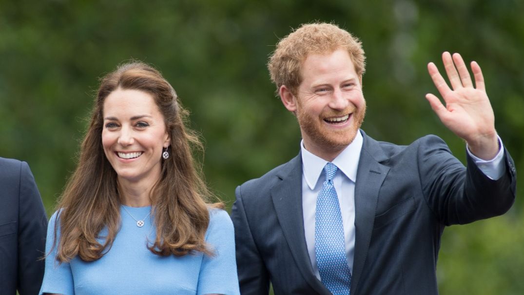 Kate Middleton “não quer saber” de príncipe Harry depois de cirurgia