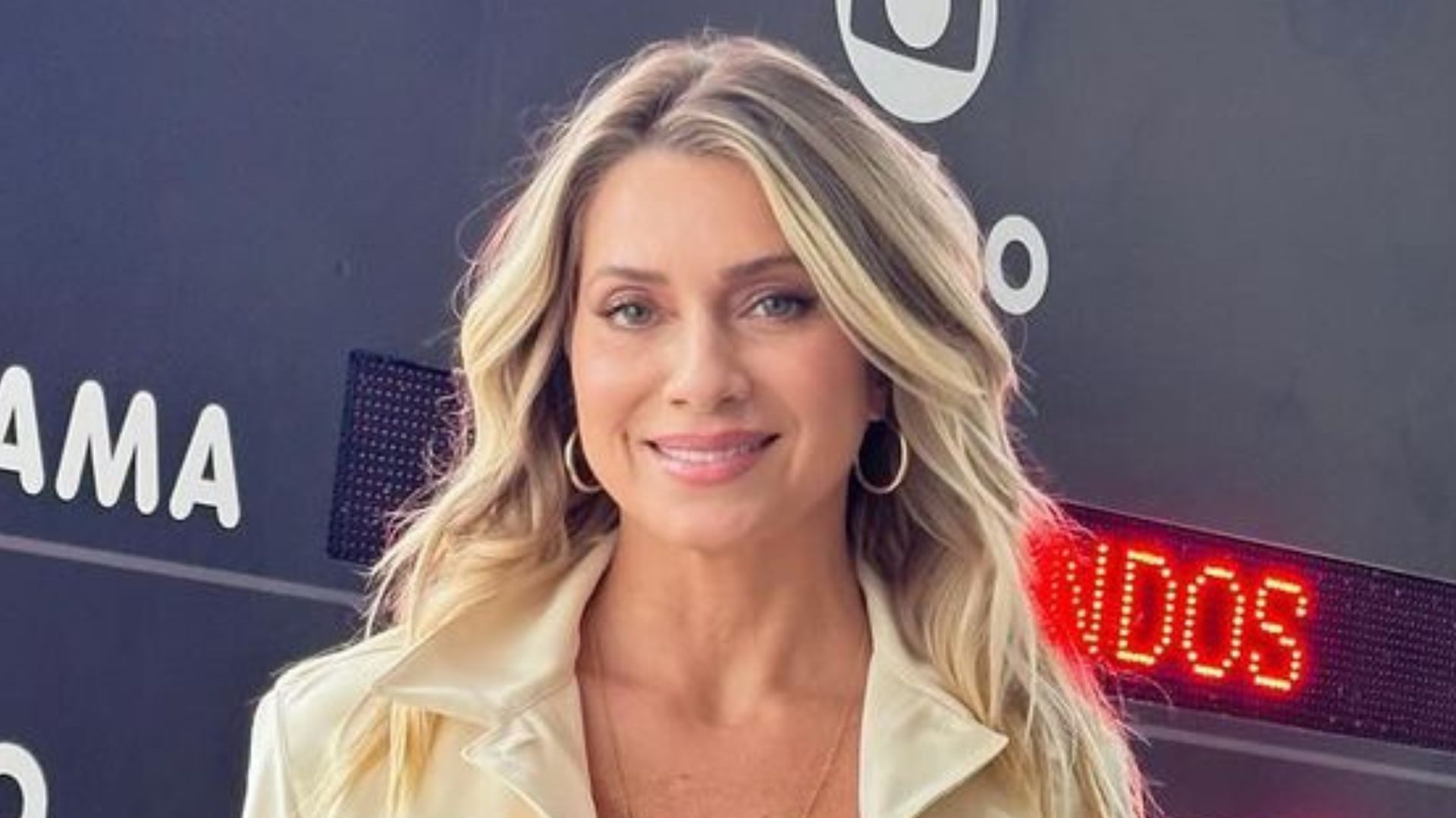 Após rumores de novo romance, Letícia Spiller comenta em foto de ex-marido