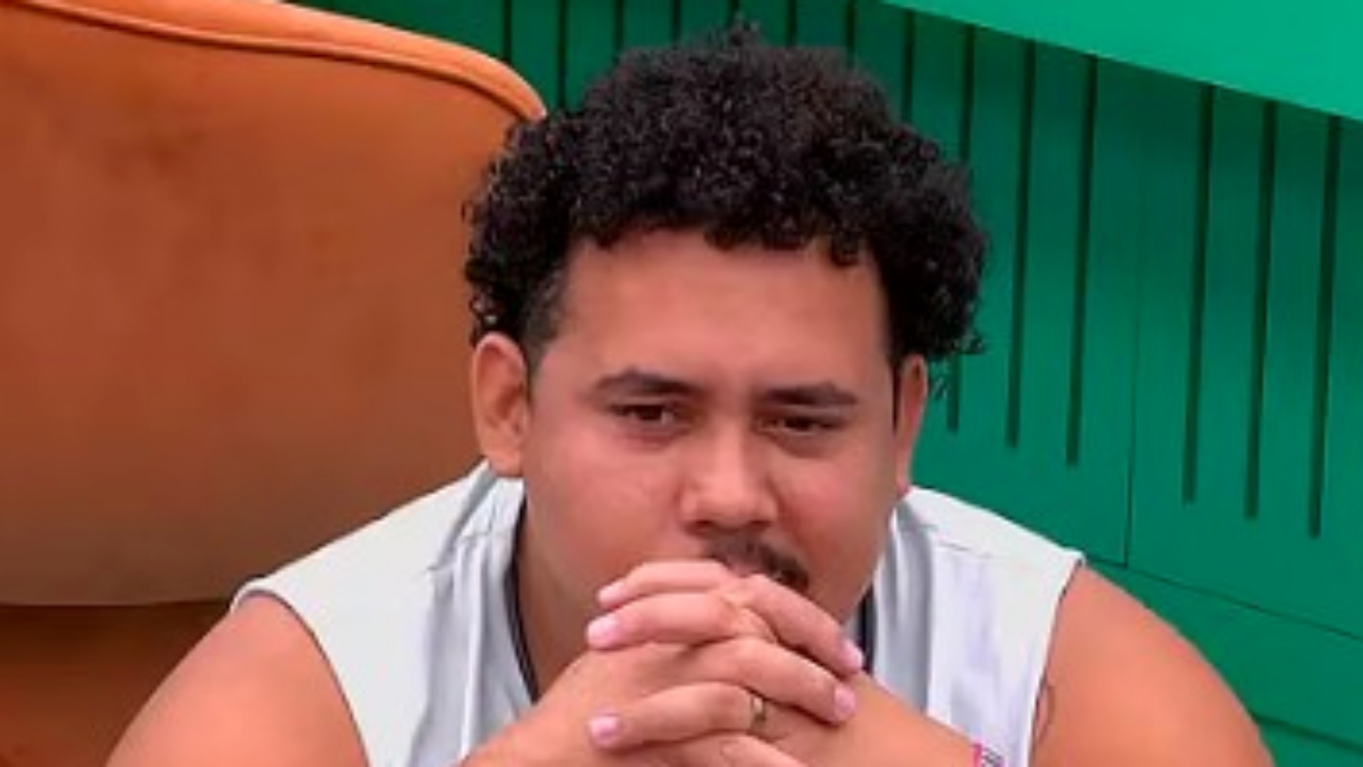 BBB 24: Lucas se preocupa com a esposa: “Será que a Camila tá sofrendo?”