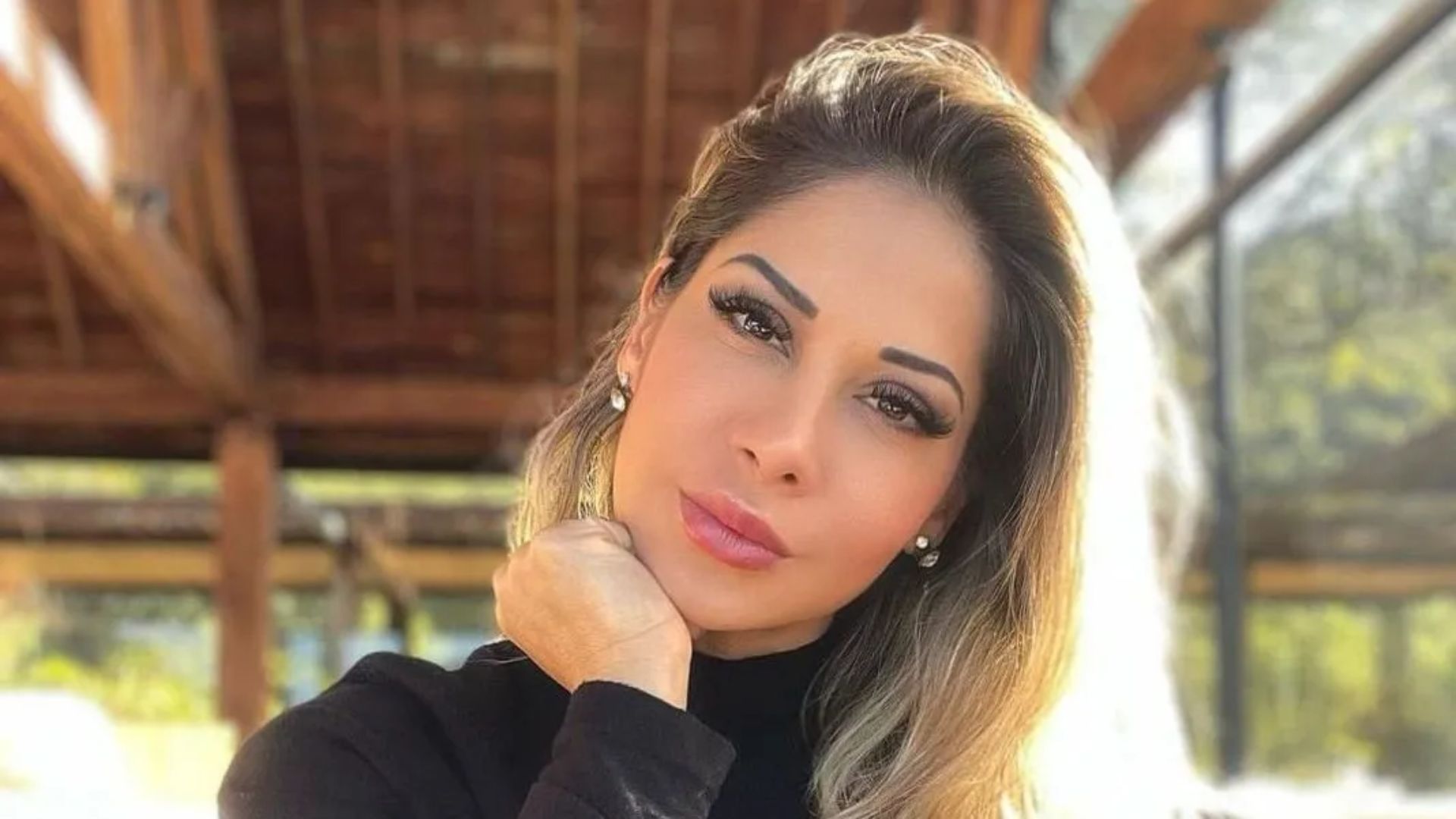 Maira Cardi reativa perfil nas redes sociais após seis meses afastada