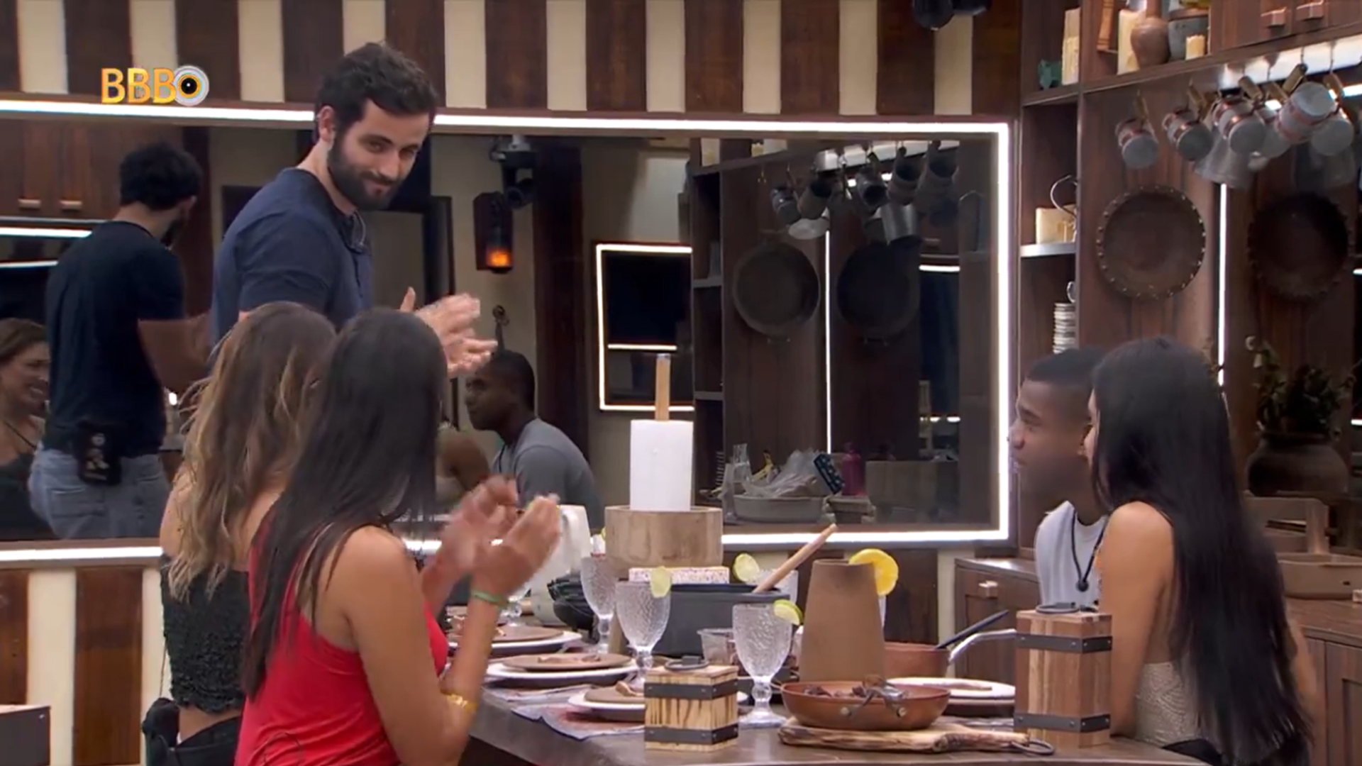 BBB 24: Em dia de Eliminação, Matteus se declara para brothers: “Uma honra”