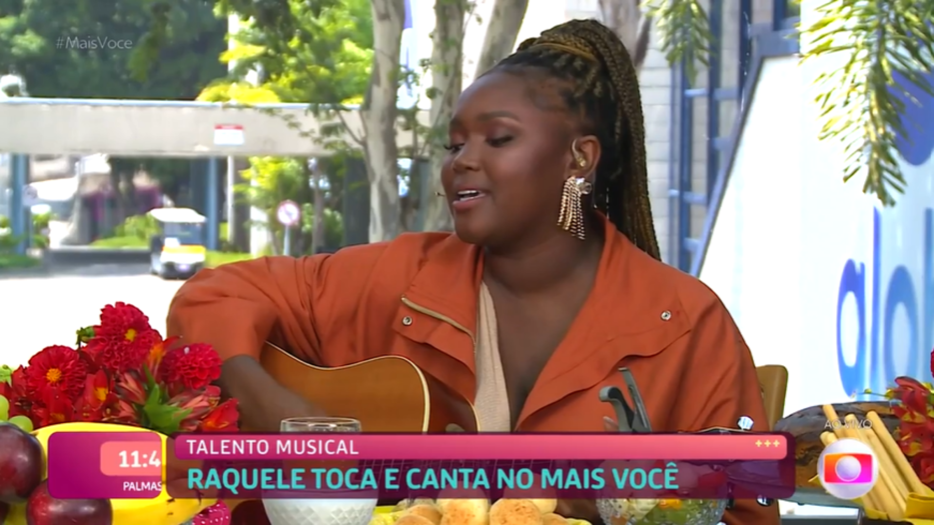 BBB 24: Raquele solta a voz e toca violão ao vivo no Mais Você: “Talento”