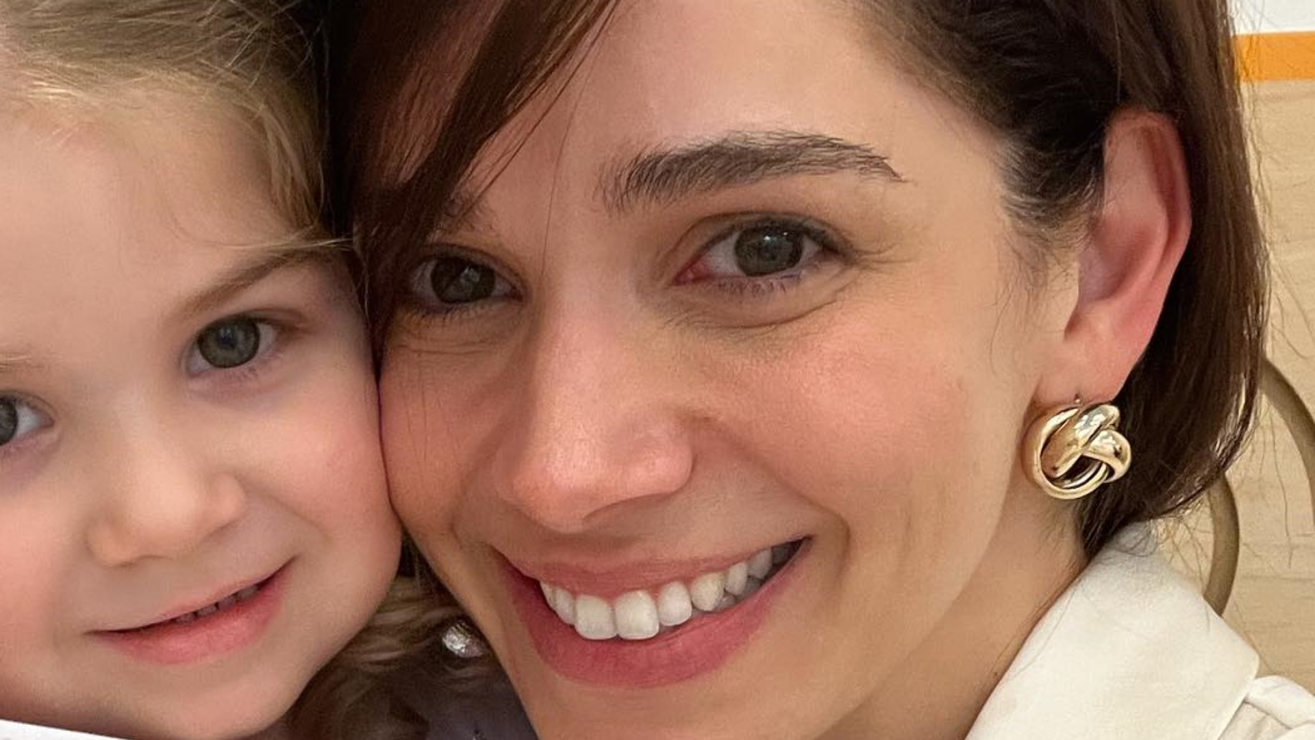 Sabrina Petraglia divide clique fofo com a filha, Maya: “Minha estrela”
