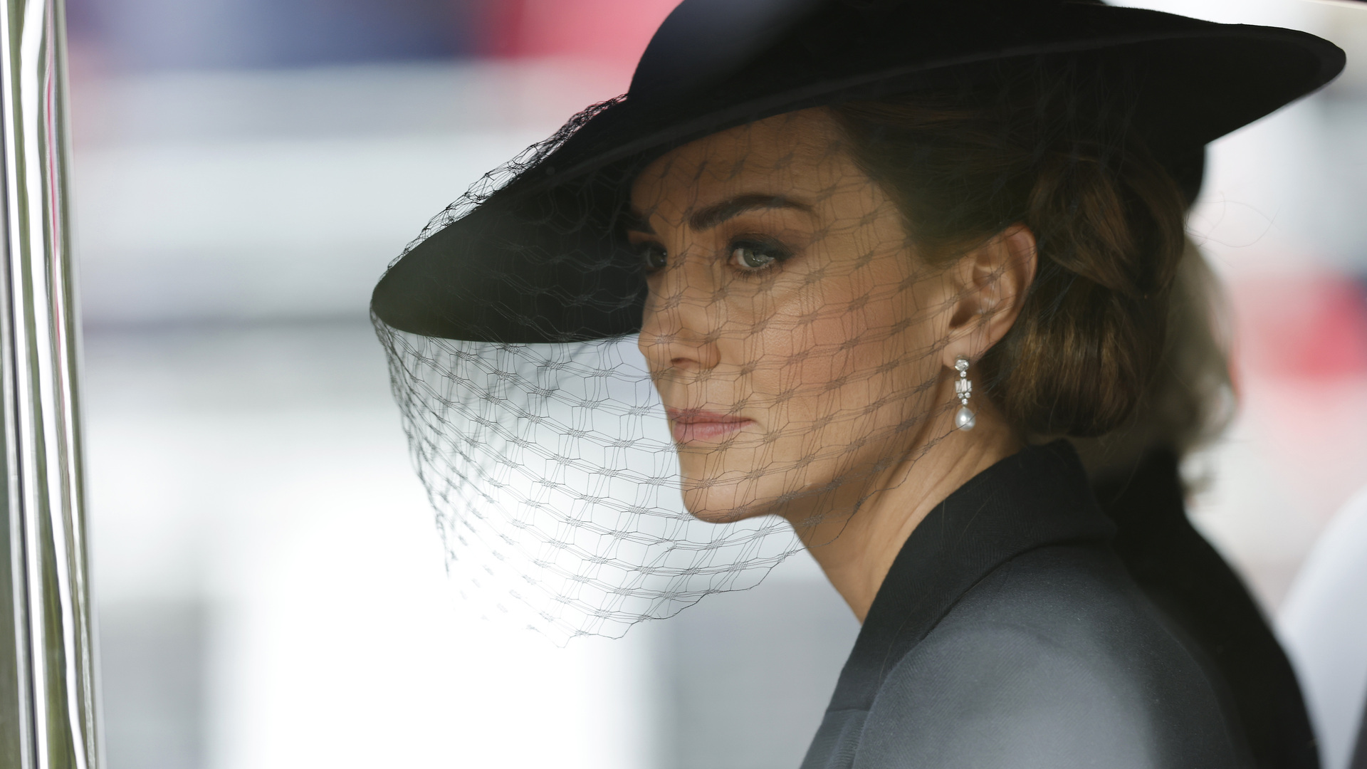 É falso? Após Kate Middleton aparecer em vídeo, web acusa de ser fake