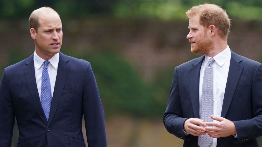 Príncipe Harry tentou aproximação com William antes de visita ao Reino Unido