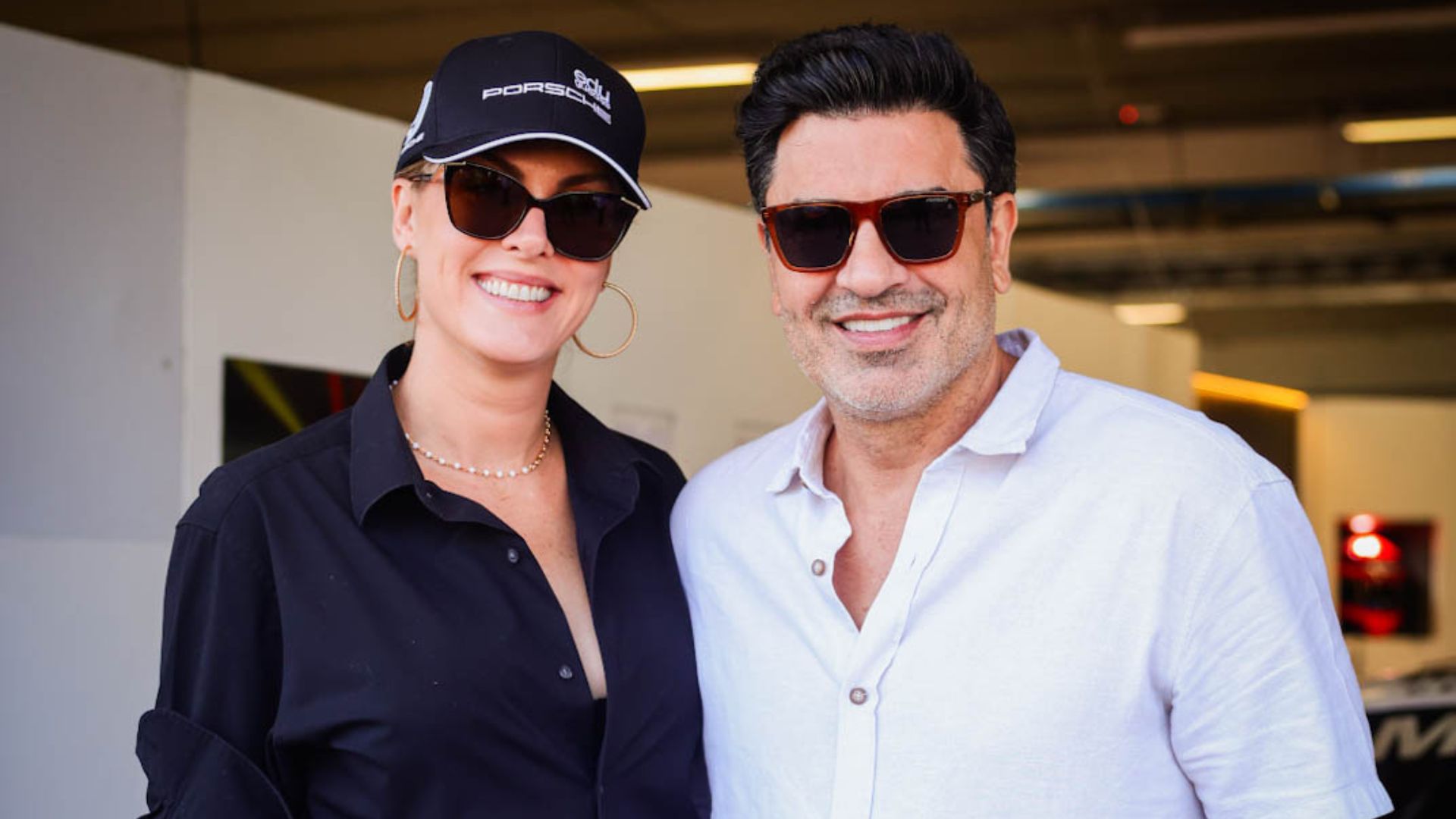 Ana Hickmann e filho acompanham Edu Guedes em corrida em Interlagos