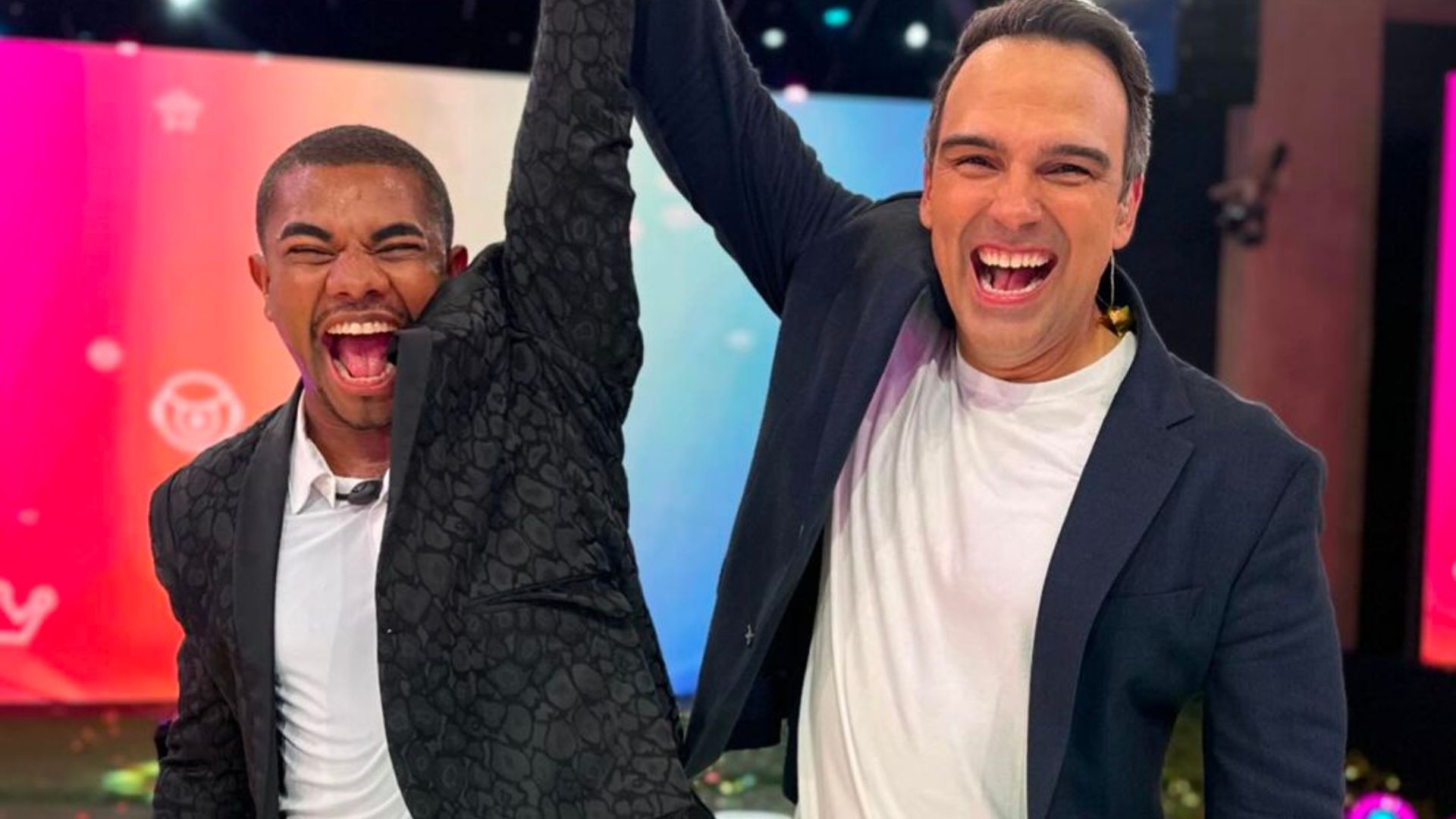 Tadeu Schmidt relata emoção durante final do BBB 24: ‘Inesquecível’