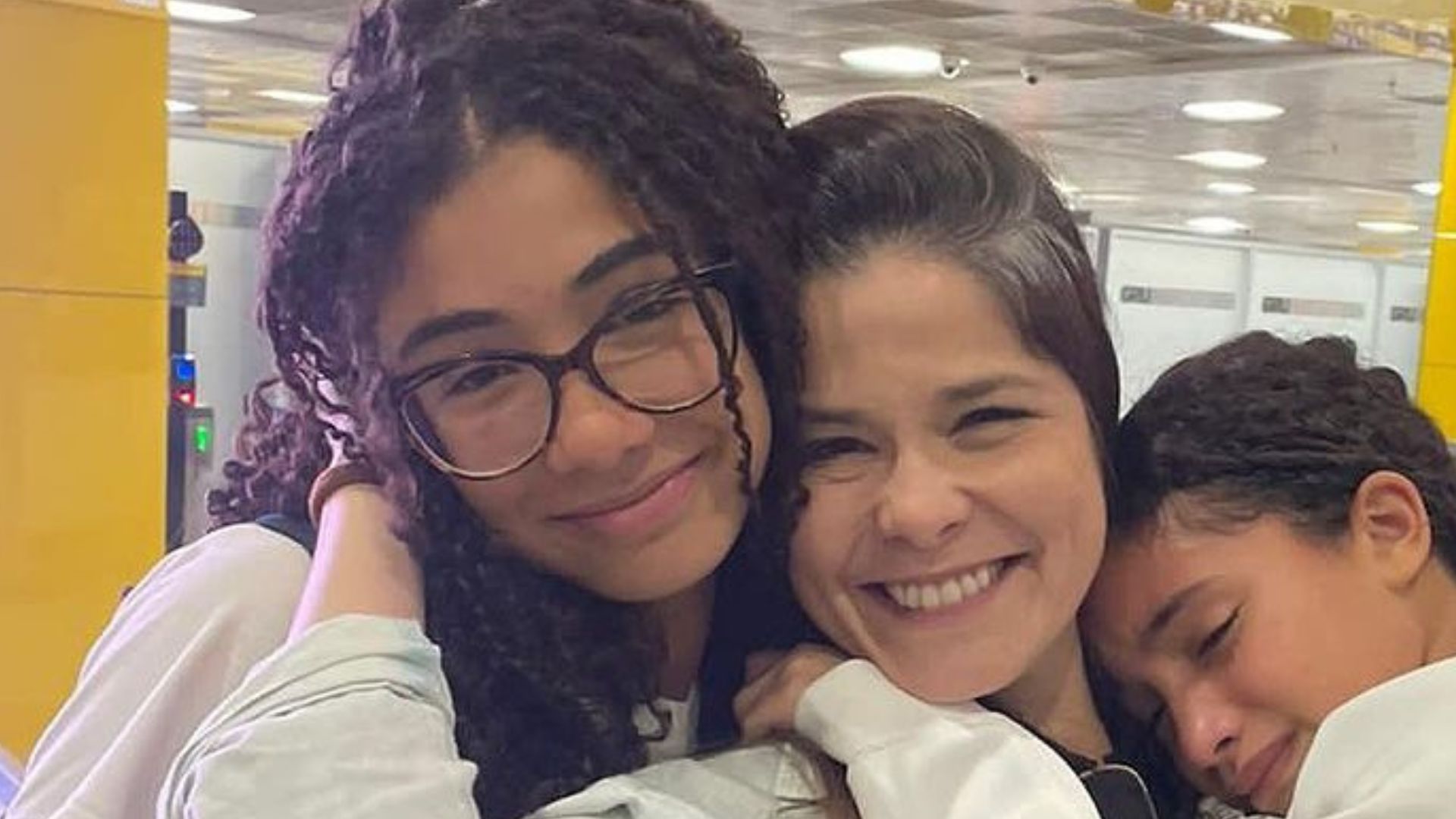 Filha de Samara Felippo é vítima de racismo em escola de SP