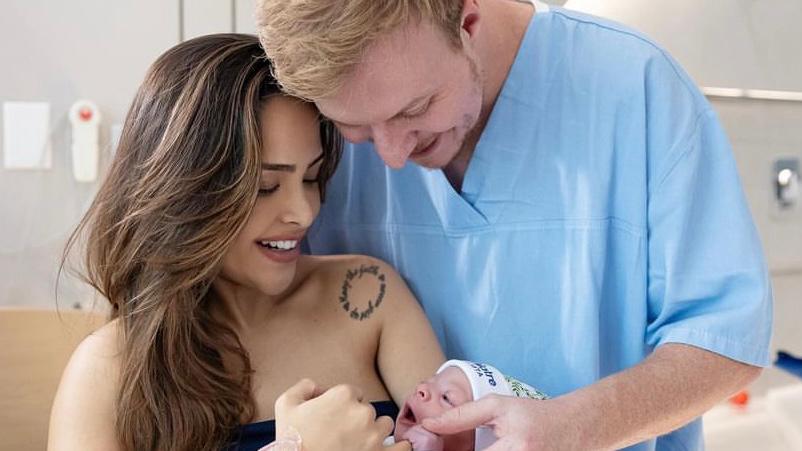 Gabi Luthai detalha parto natural em suas redes sociais: “Eu precisava me distrair”