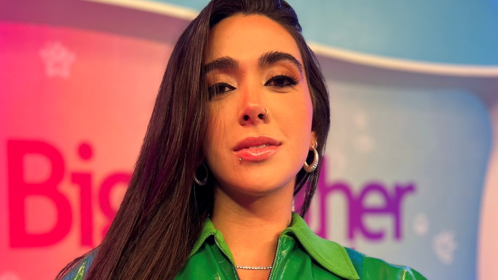 BBB 24: Web compara produção de Giovanna com look de saco de lixo de Bia