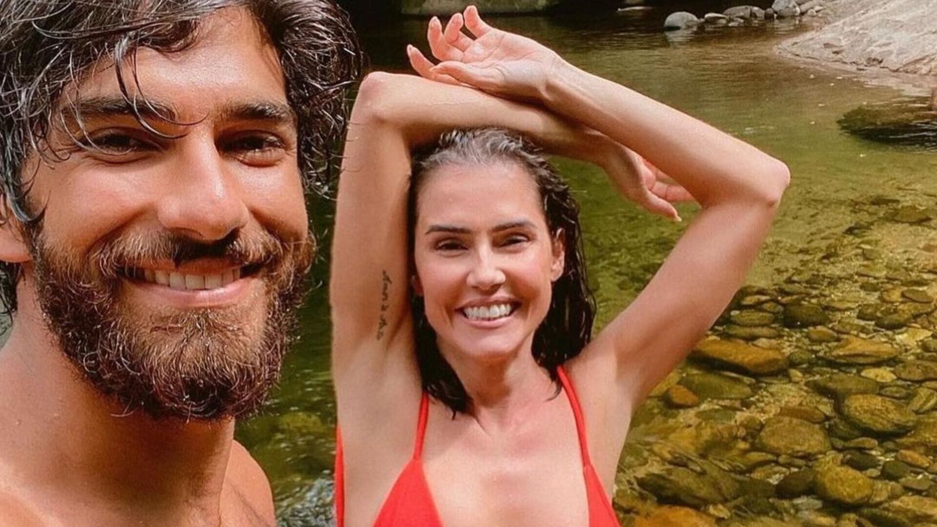 Deborah Secco deu indícios de que o casamento estava em crise; veja