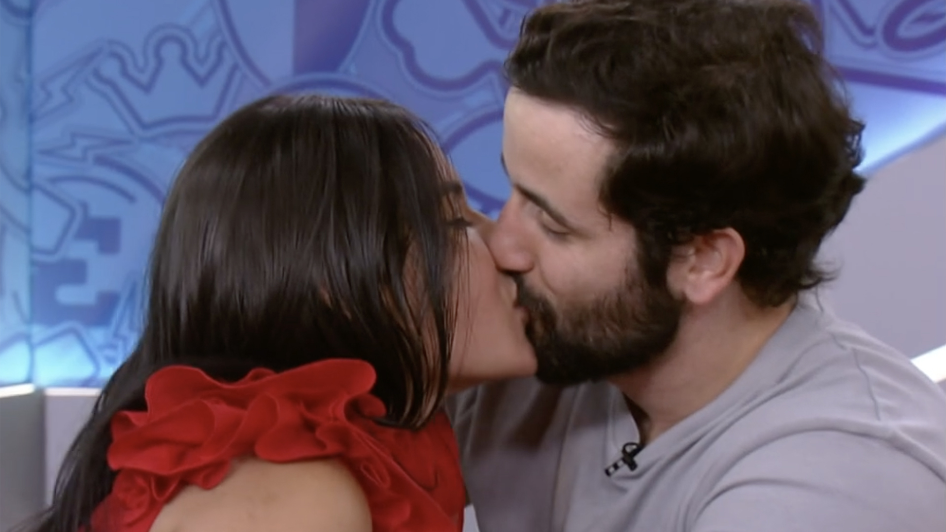 BBB 24: Vai engatar? Isabelle e Matteus se beijam e falam do futuro juntos