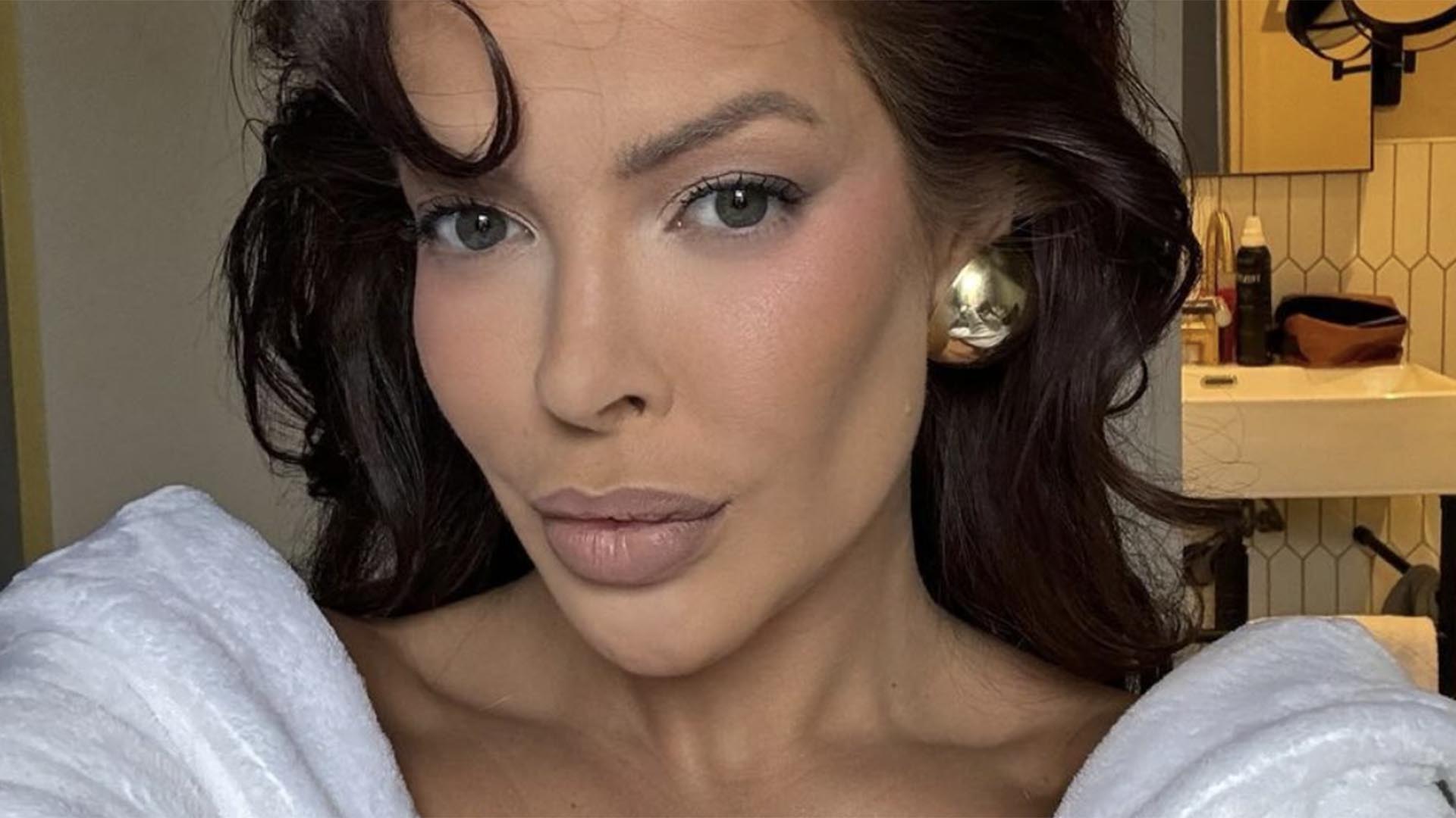 Ex-A Fazenda Jaquelline revela quando soube que Lucas Souza é bissexual