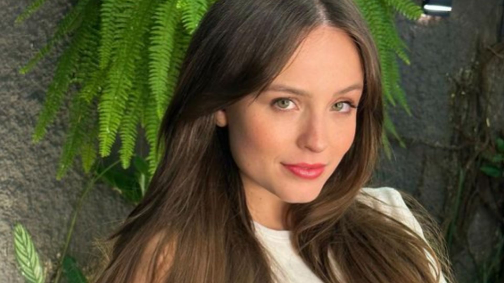 Larissa Manoela fala sobre gestão da carreira após romper com os pais