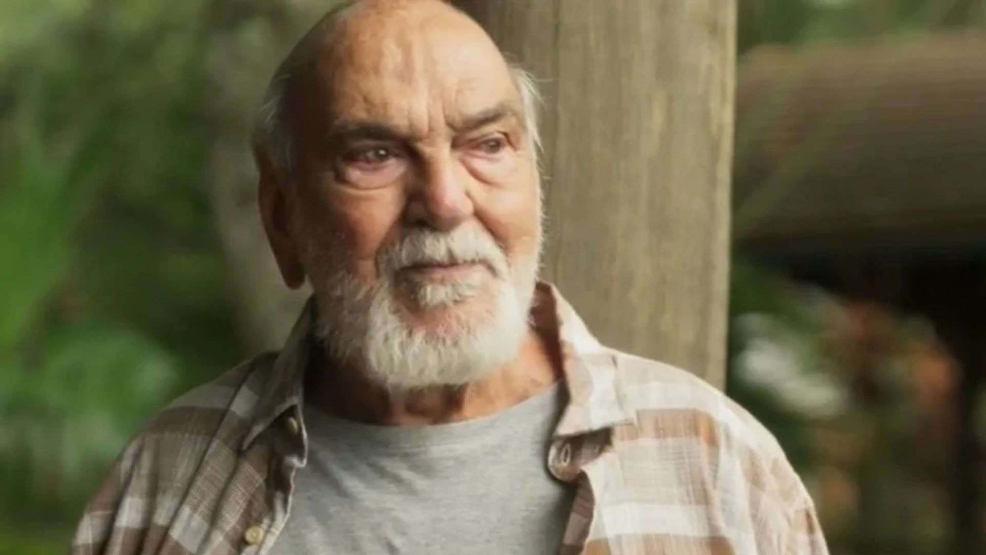 Aos 94 anos, Lima Duarte diz que ‘vive do passado’: ‘O que está à minha espera?’