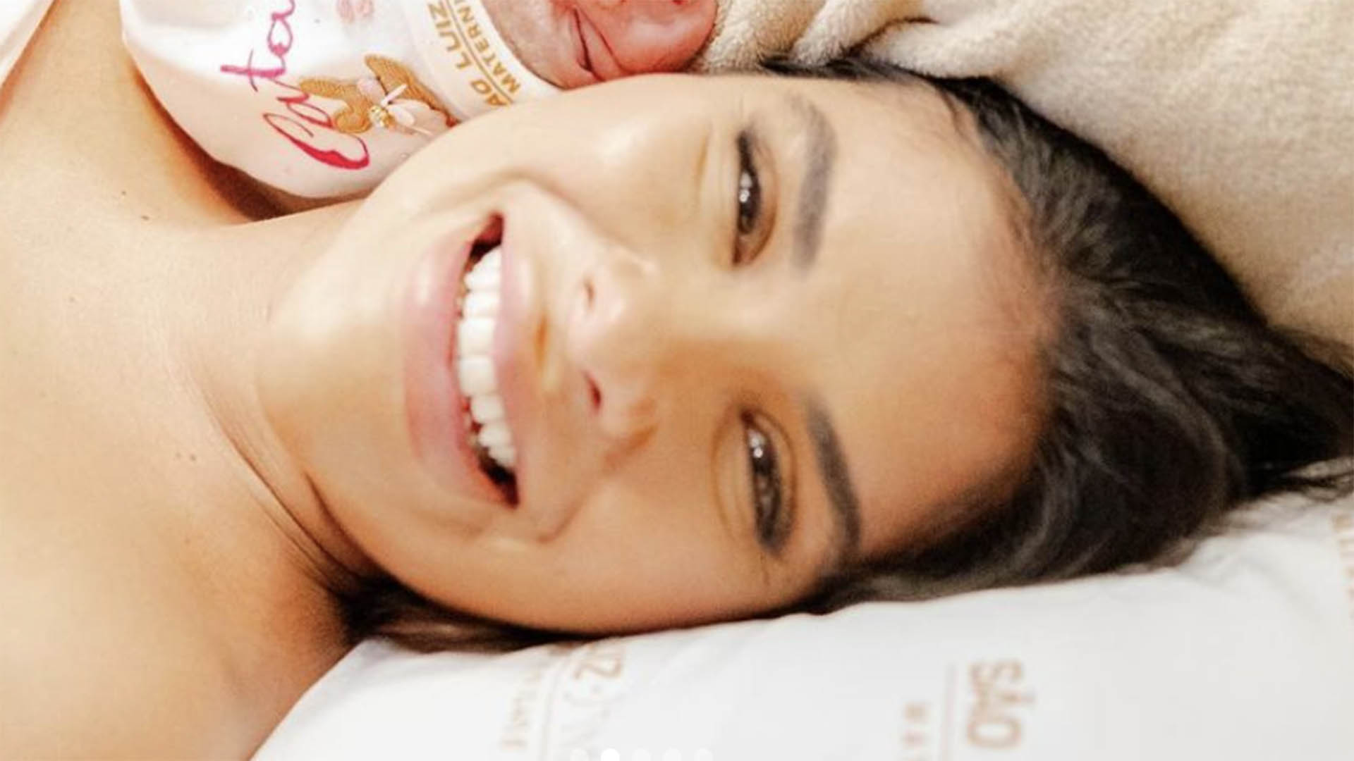 Ex-BBB Munik Nunes anuncia o nascimento da filha, Catarina