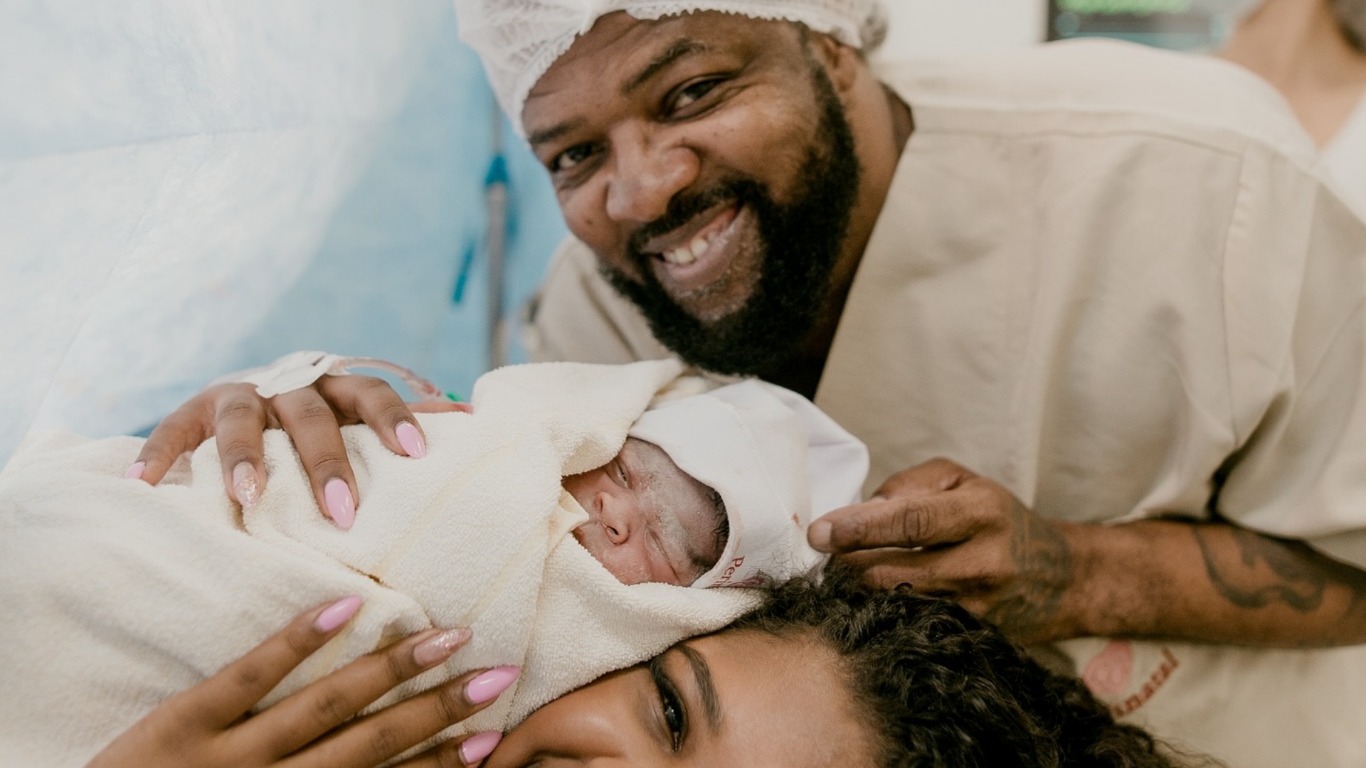 Nasce filha de Xande de Pilares e Thay Pereira: “O melhor presente”