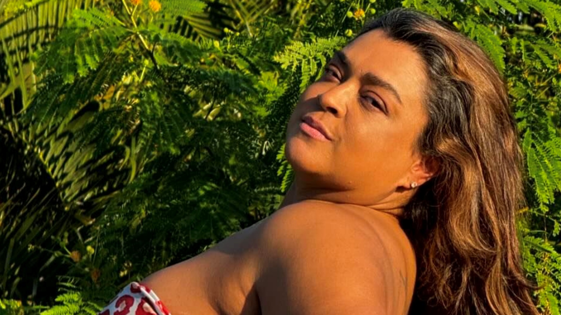 Preta Gil exibe corpaço ao renovar o bronzeado: “Lindíssima”
