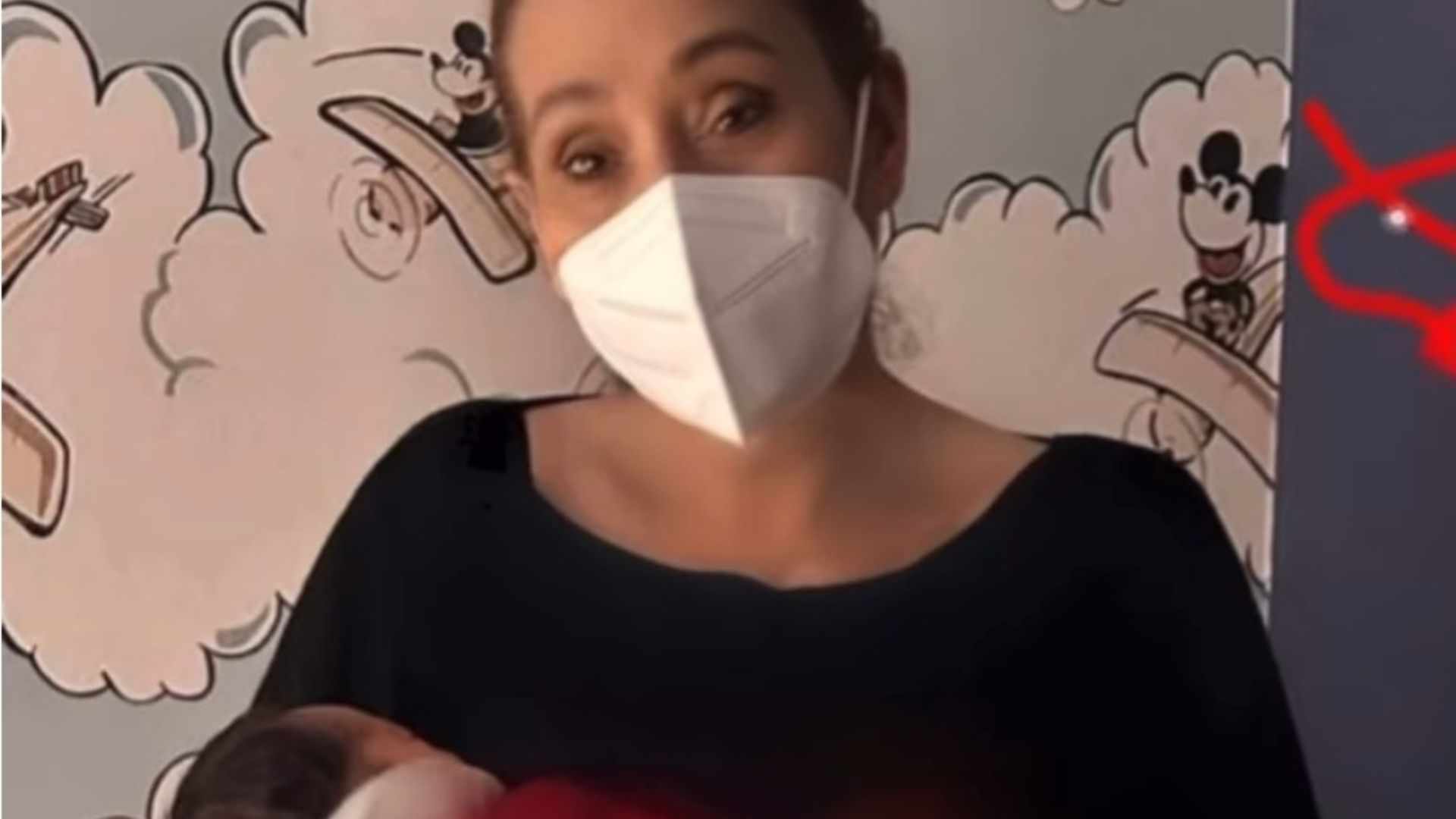 Vovó coruja! Sonia Abrão encanta ao surgir com o neto nos braços