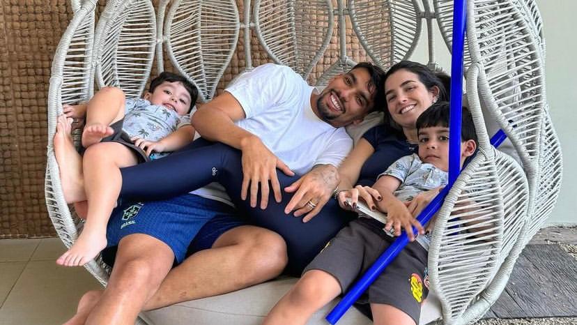 Duda Fournier, esposa de Lucas Paquetá, comemora conquista da casa própria