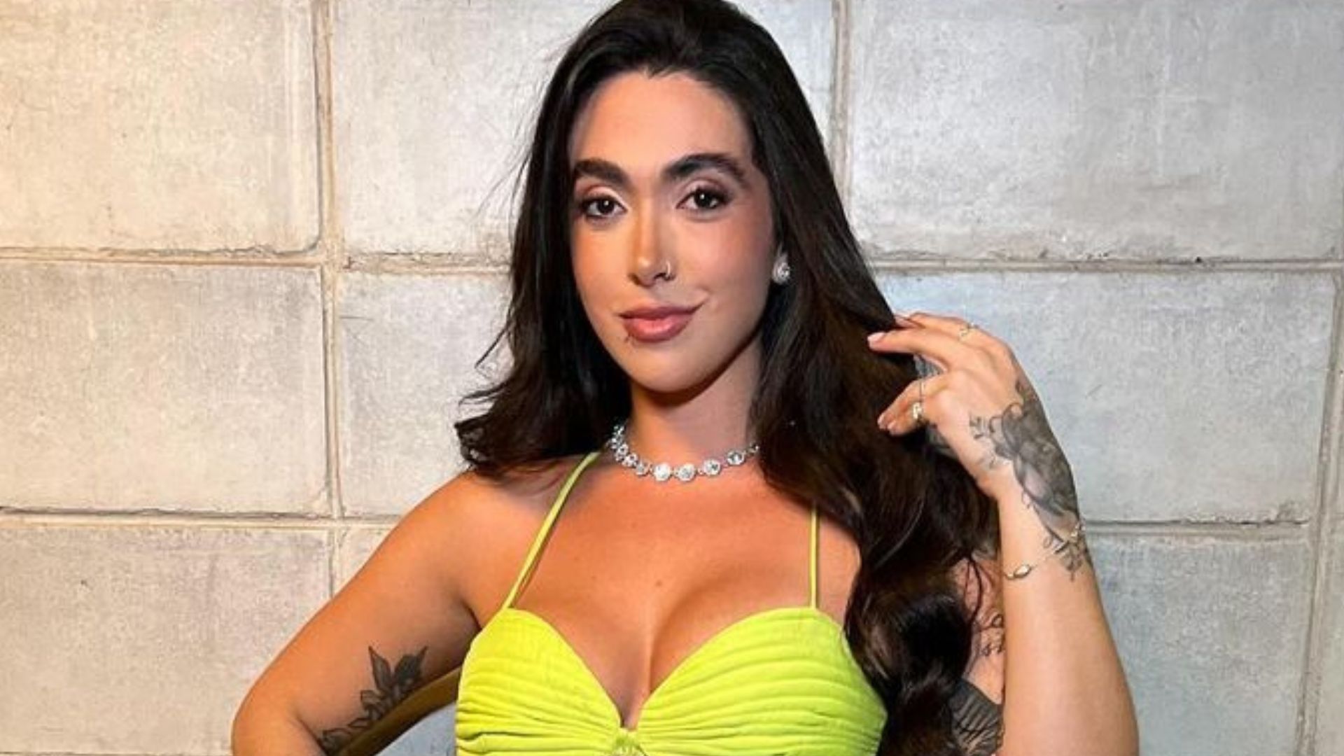 Ex-BBB Giovanna curte noite no Rio de Janeiro ao lado de ator famoso