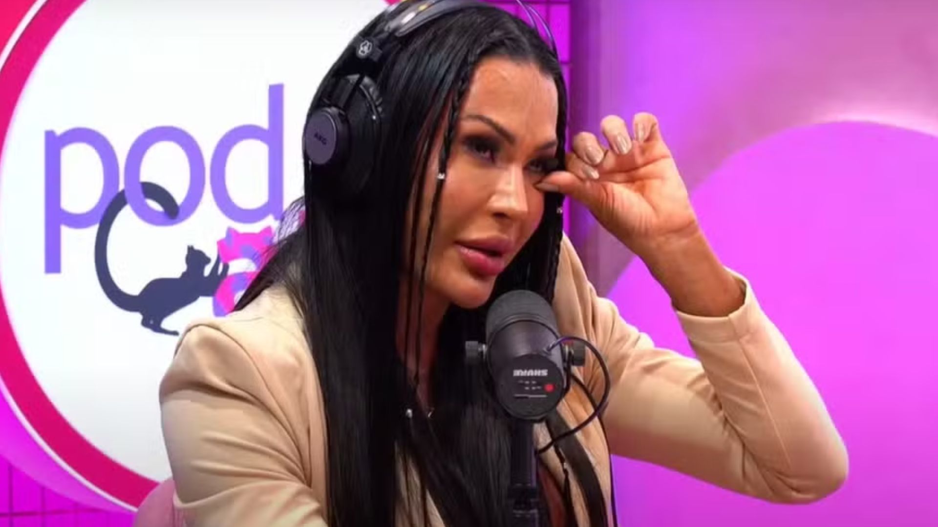 Gracyanne desabafa sobre possível reconciliação com Belo: ‘Muito ferido’