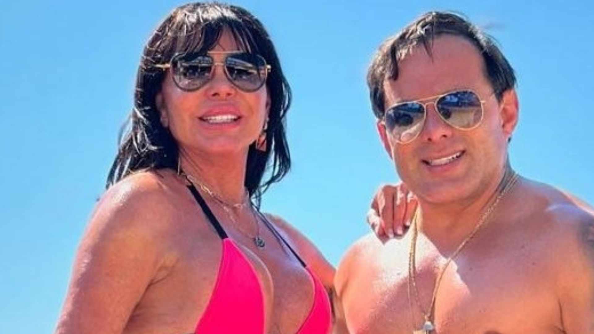 Na praia, Gretchen exibe seu físico atual em fotos sem filtro: ‘Resultado’