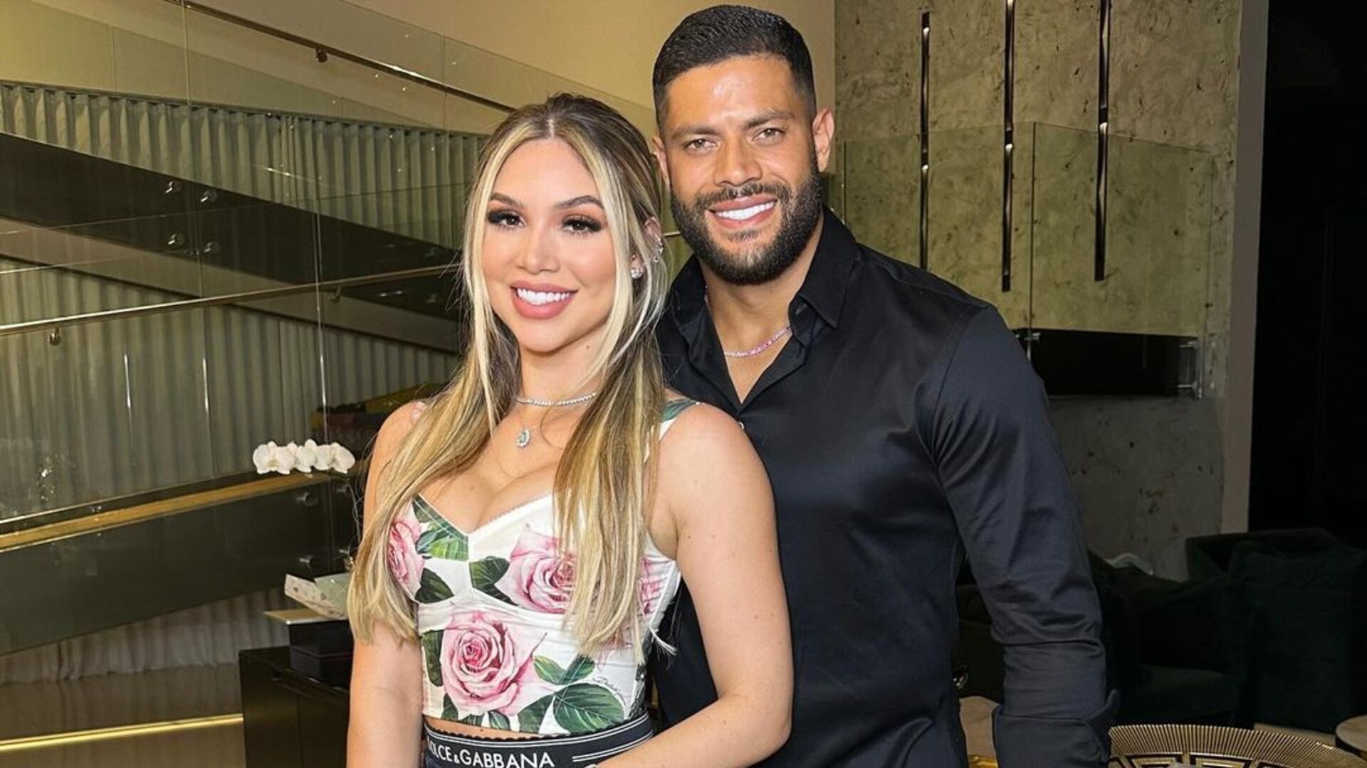 Hulk Paraíba celebra 4 anos com Camila Ângelo: ‘Entrou na vida’