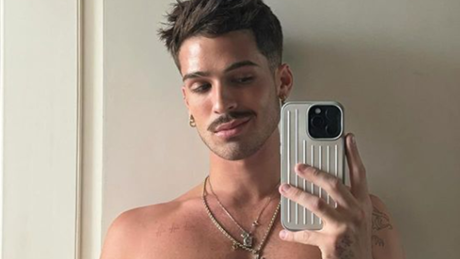 João Guilherme surpreende com novo visual: “A partir de agora sou assim”