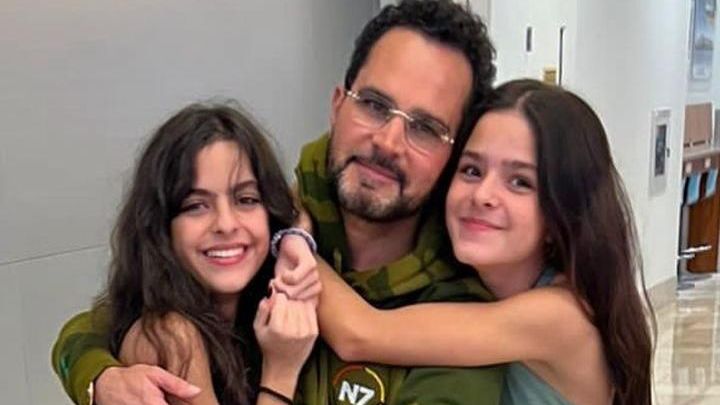 Luciano Camargo revela se as filhas gêmeas desejam seguir carreira artística
