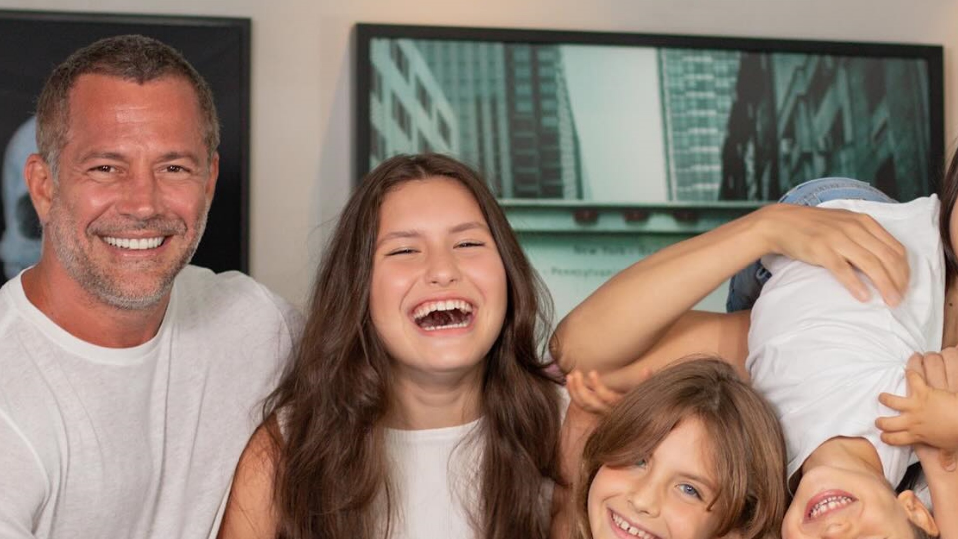 Filhos de Malvino Salvador roubam a cena em fotos em família: “Lindos”