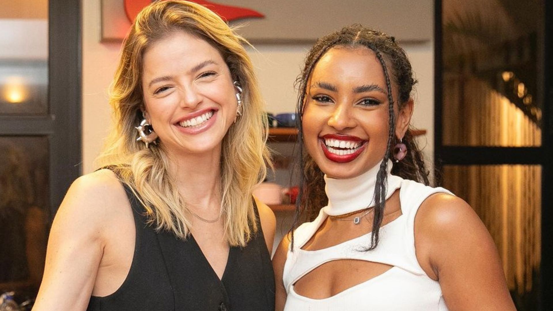 Mania de Você: Globo revela primeira foto de protagonistas da nova novela