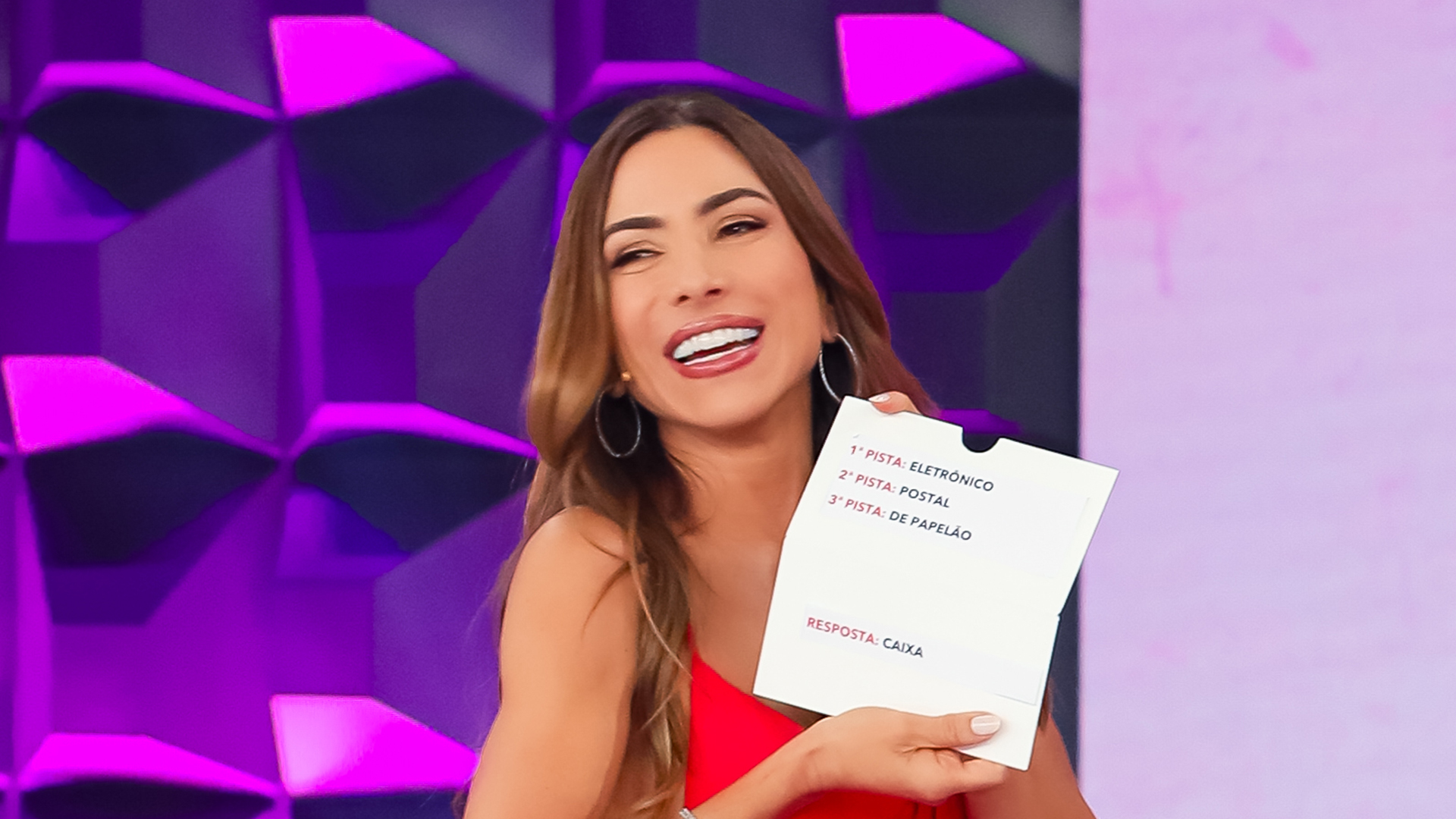 Patricia Abravanel recebe famosas no especial de Dia das Mães do Programa Silvio Santos