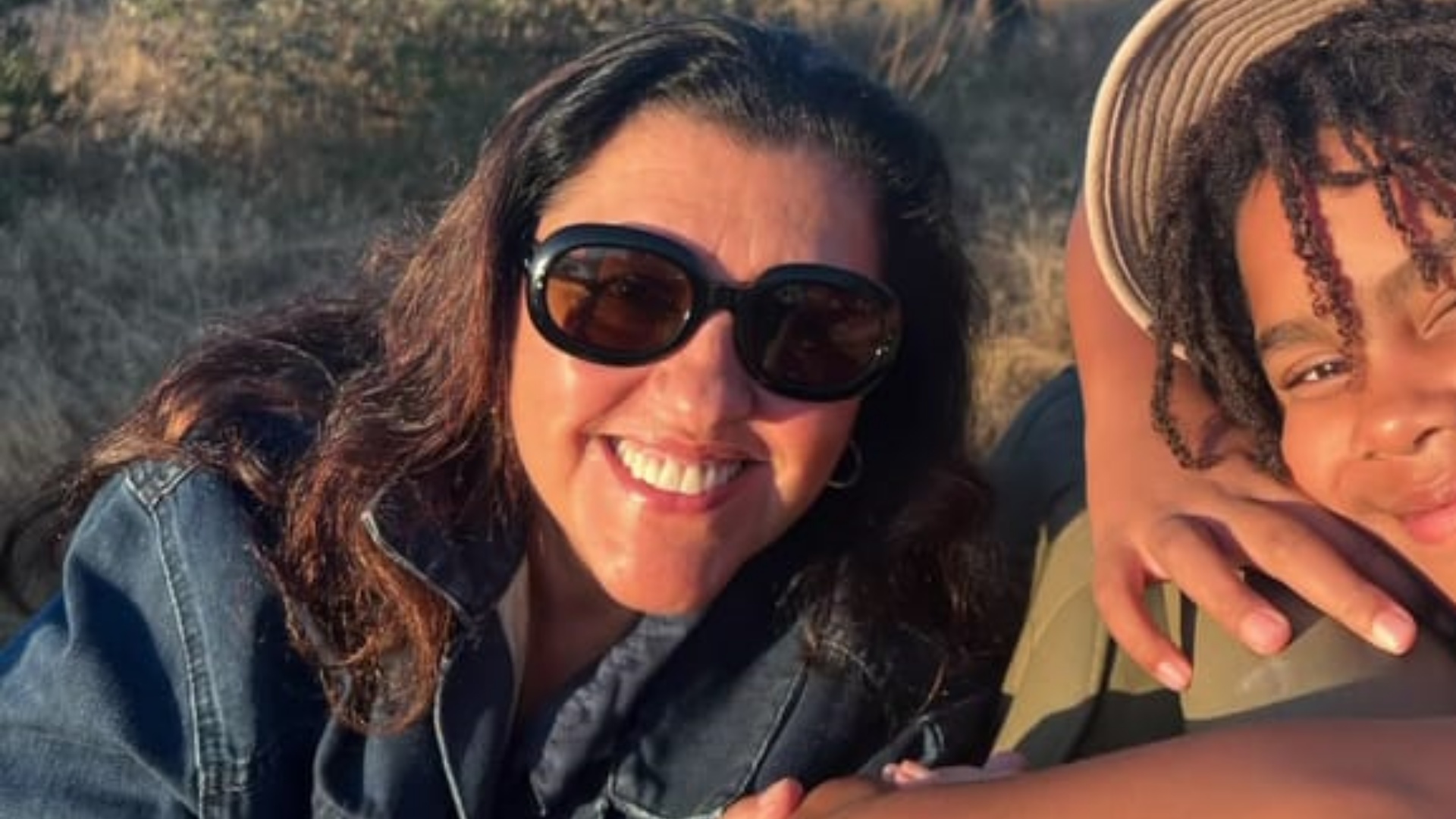 Regina Casé se derrete ao comemorar o aniversário do filho: “Mudou a minha vida”