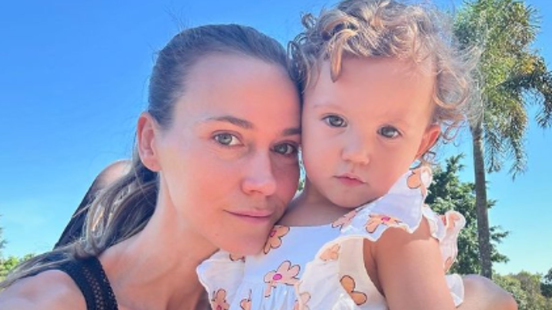 Renata Kuerten entrega desafios de dividir maternidade com carreira: ‘Só quem é mãe sabe’