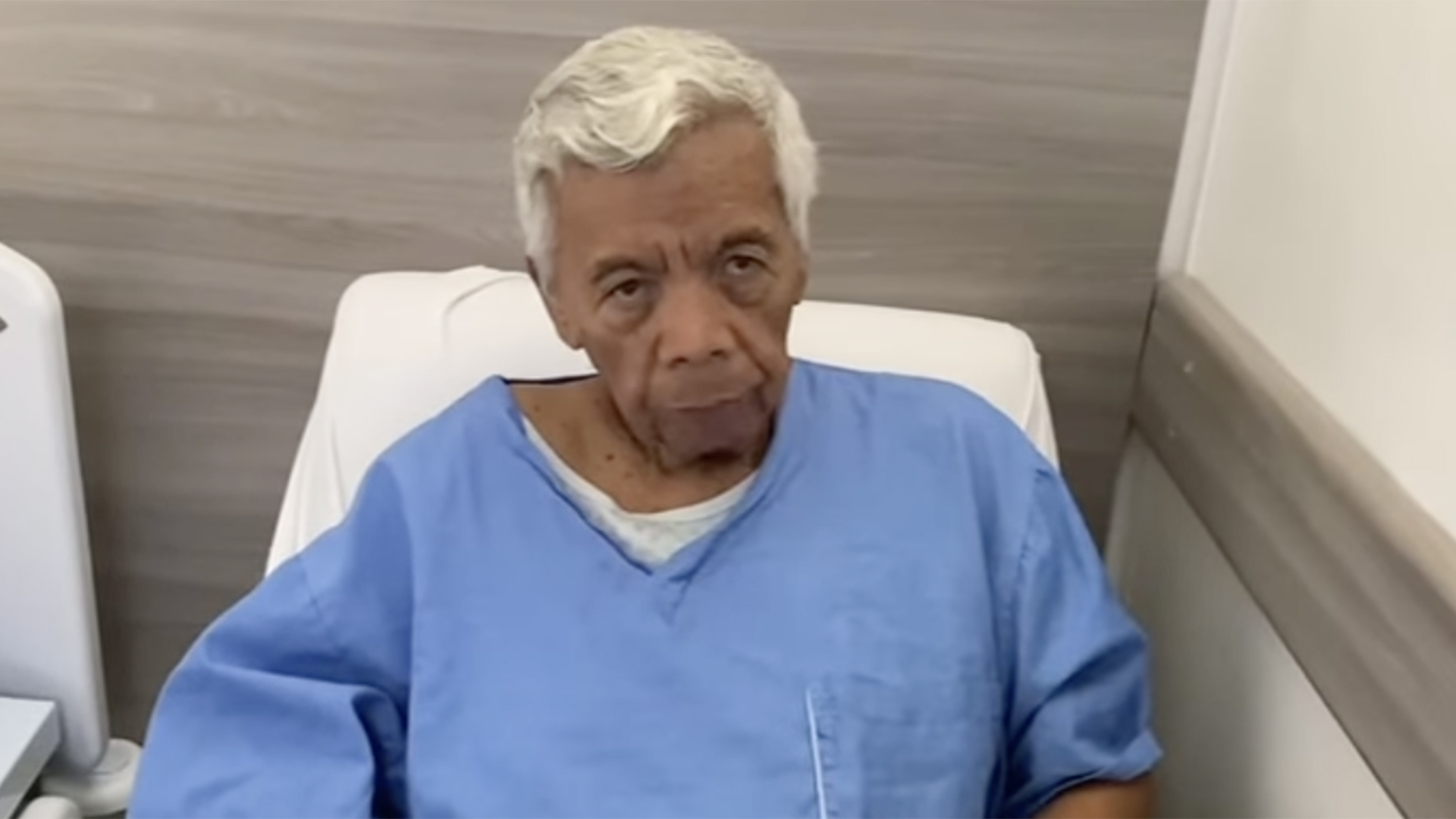 Ex-assistente de Silvio Santos, Roque é internado na UTI, diz colunista