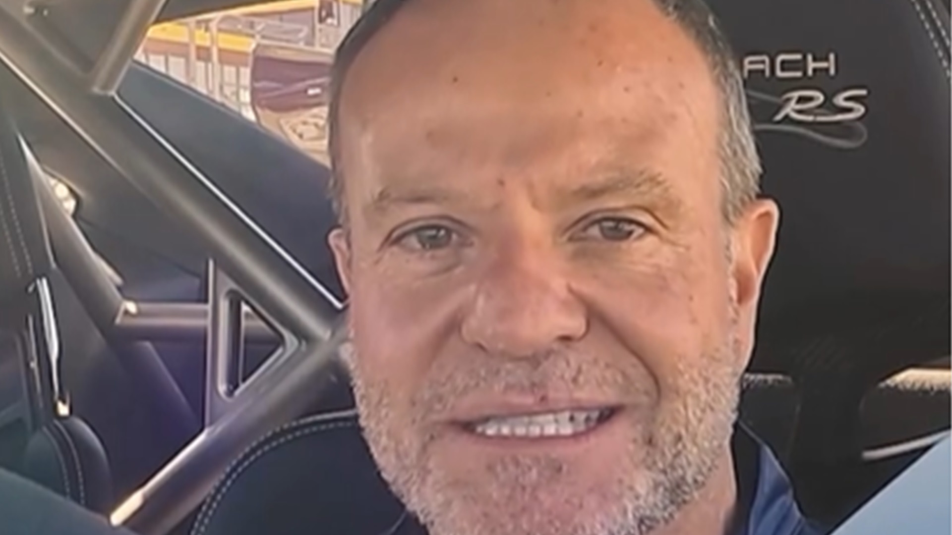 Rubinho Barrichello faz homenagem a irmão morto e mostra foto antiga