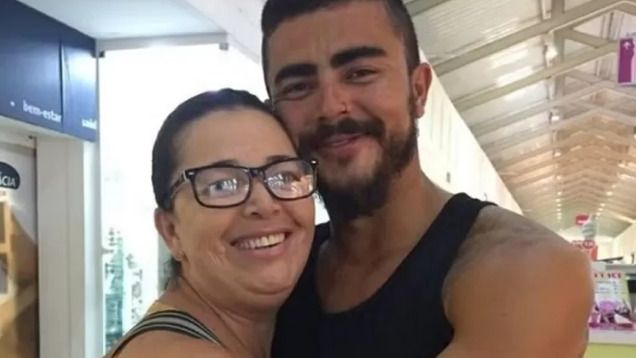 Ex-BBB inicia campanha após internar o filho: ‘Ajudar mães que não têm voz’