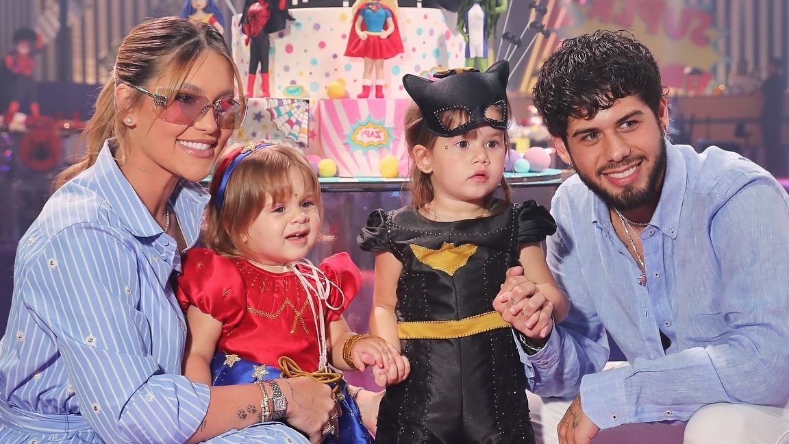 Virginia surge com relógio de luxo no aniversário da filha; saiba valor