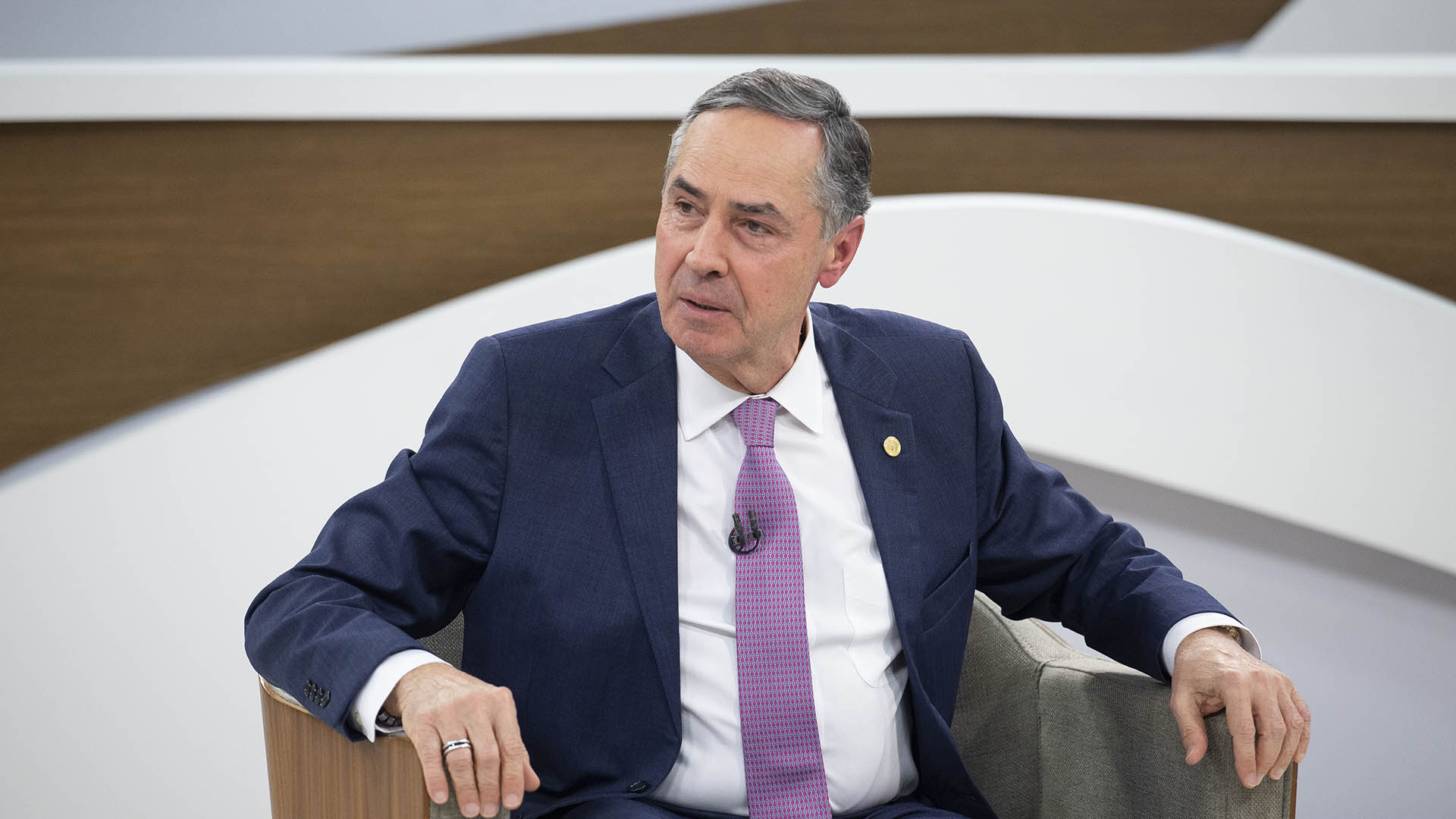 Ministro Luis Roberto Barroso participa do Roda Viva, da TV Cultura