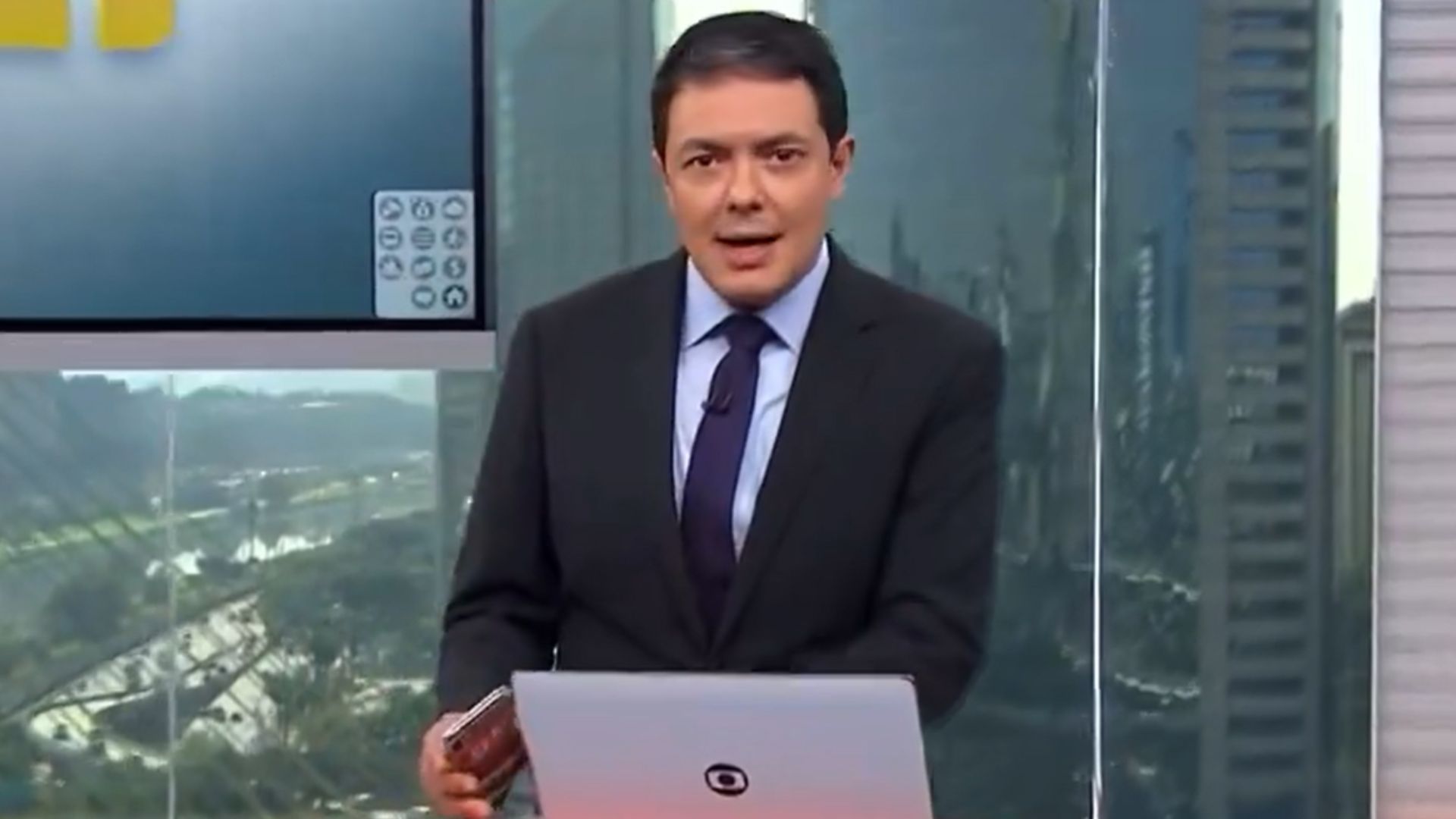 Alan Severiano viraliza após incidente ao vivo em jornal da Globo: ‘Quebrei’