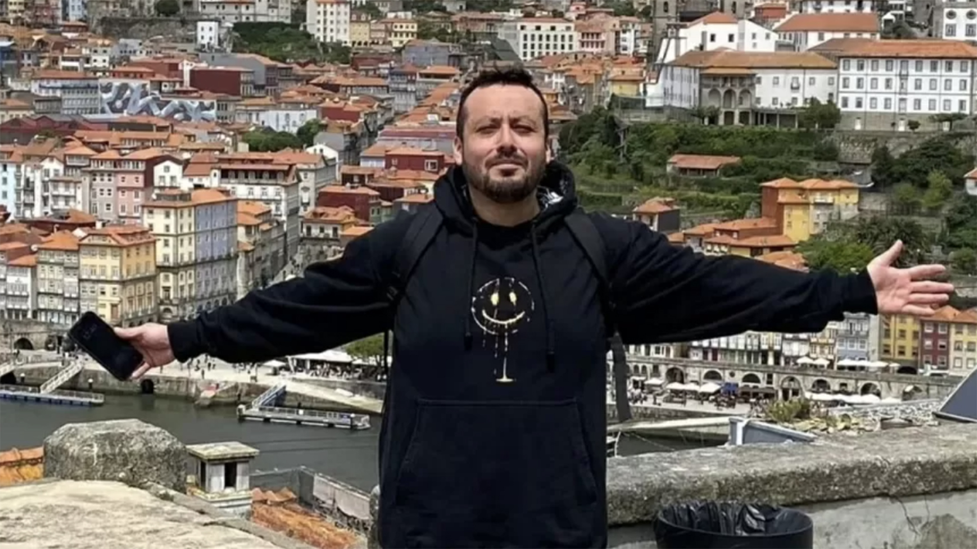 Ator é encontrado morto após noitada com mulheres