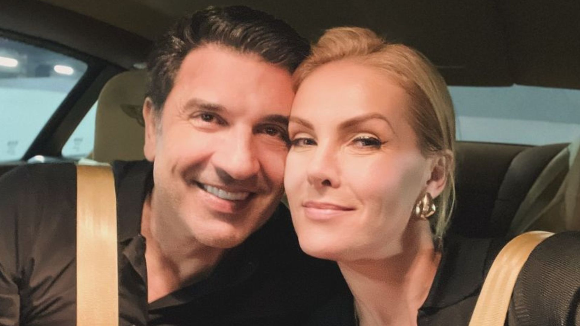 Apaixonada! Ana Hickmann se declara para Edu Guedes com beijos