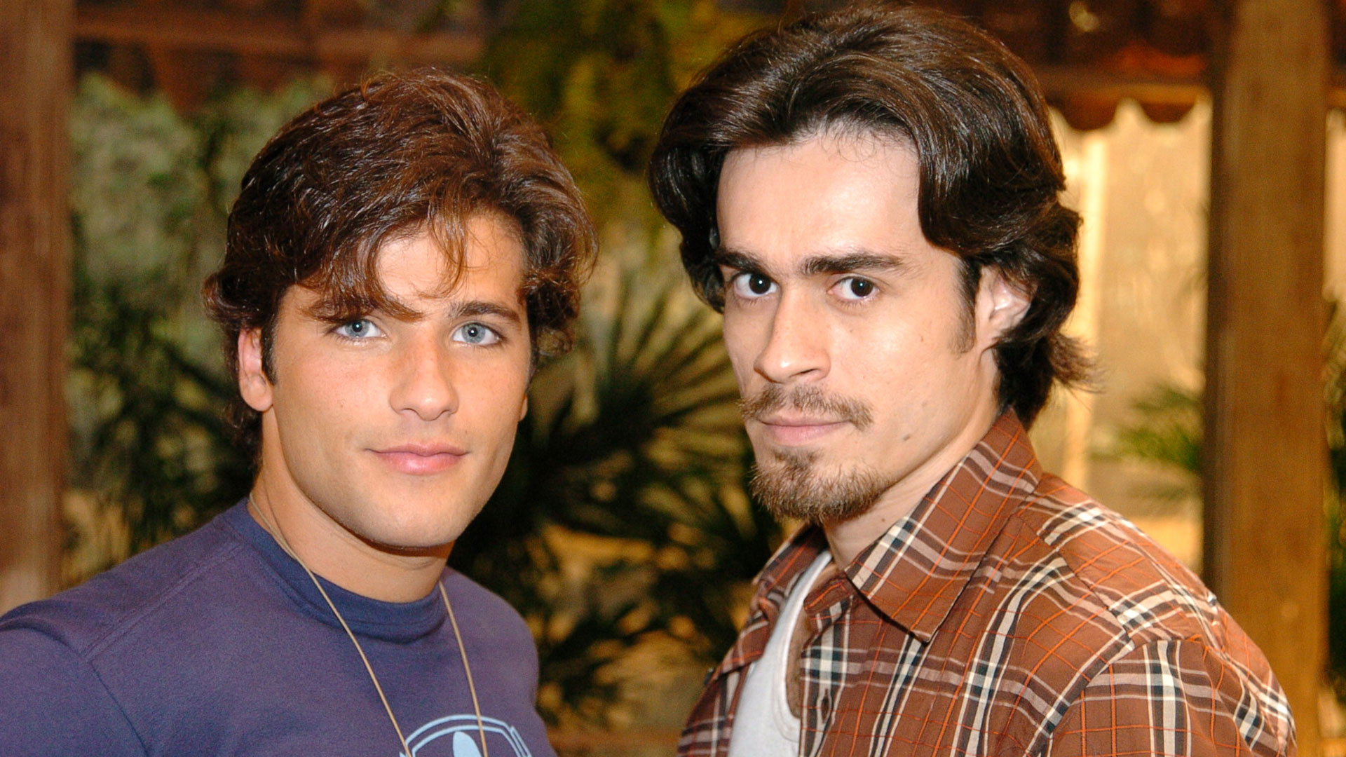 Bruno Gagliasso relembra cena de beijo gay cortada em novela: ‘Frustrado’