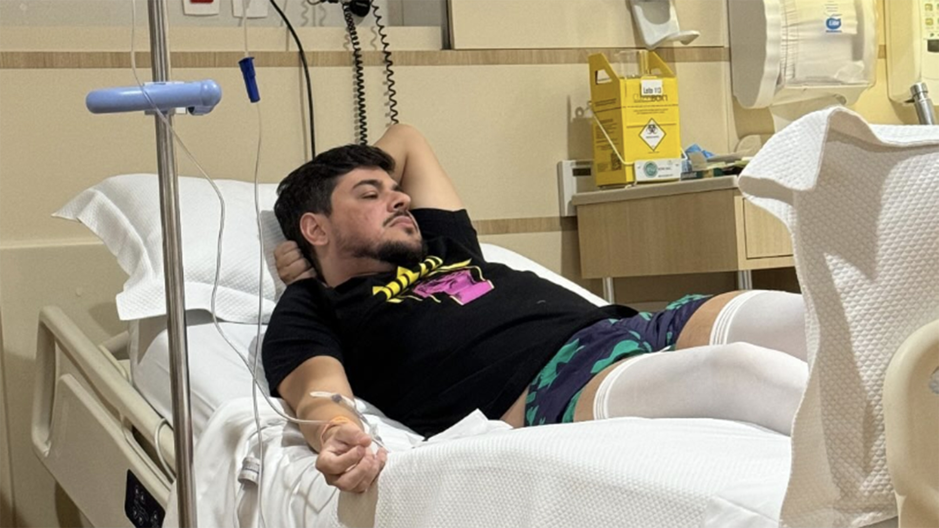 Sertanejo Cristiano recebe alta hospitalar após cirurgia de emergência