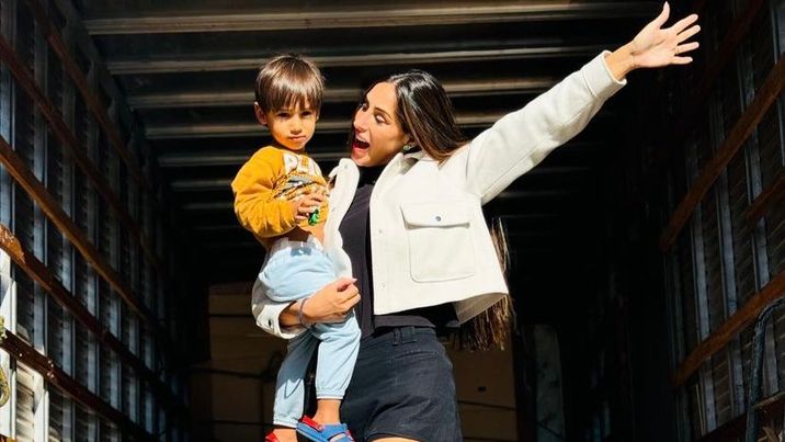 Ex-BBB, Deniziane comemora mudança para São Paulo com o filho