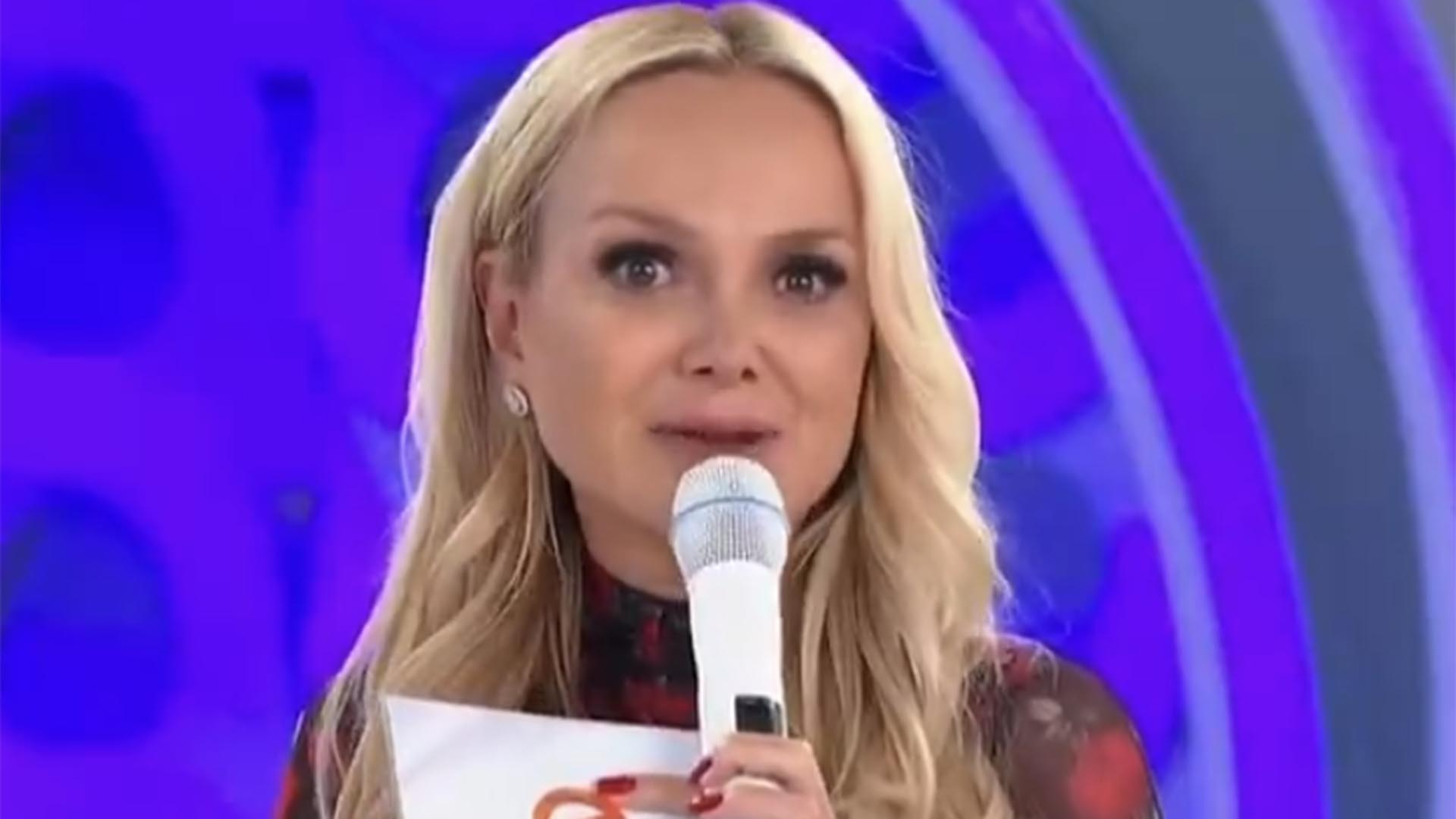 Eliana não segura as lágrimas em declaração no SBT
